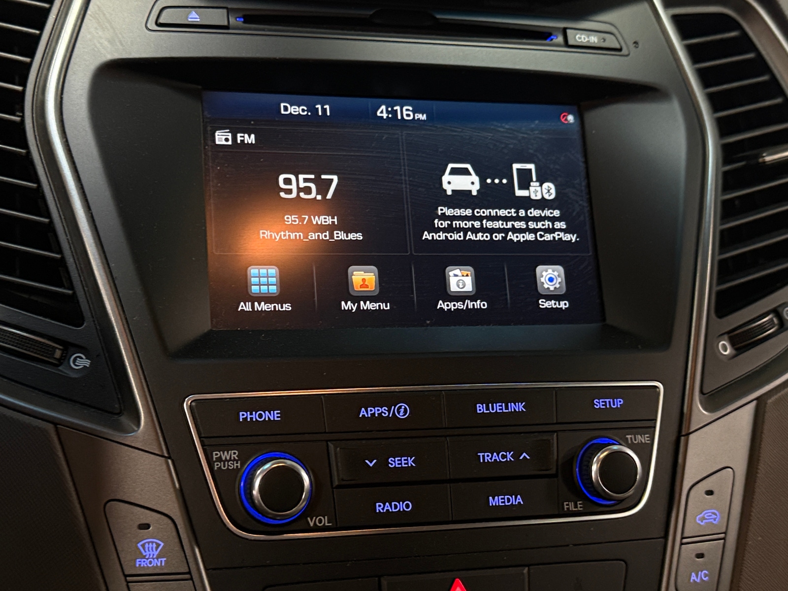 Thumbnail: 2018 Hyundai Santa Fe - 4