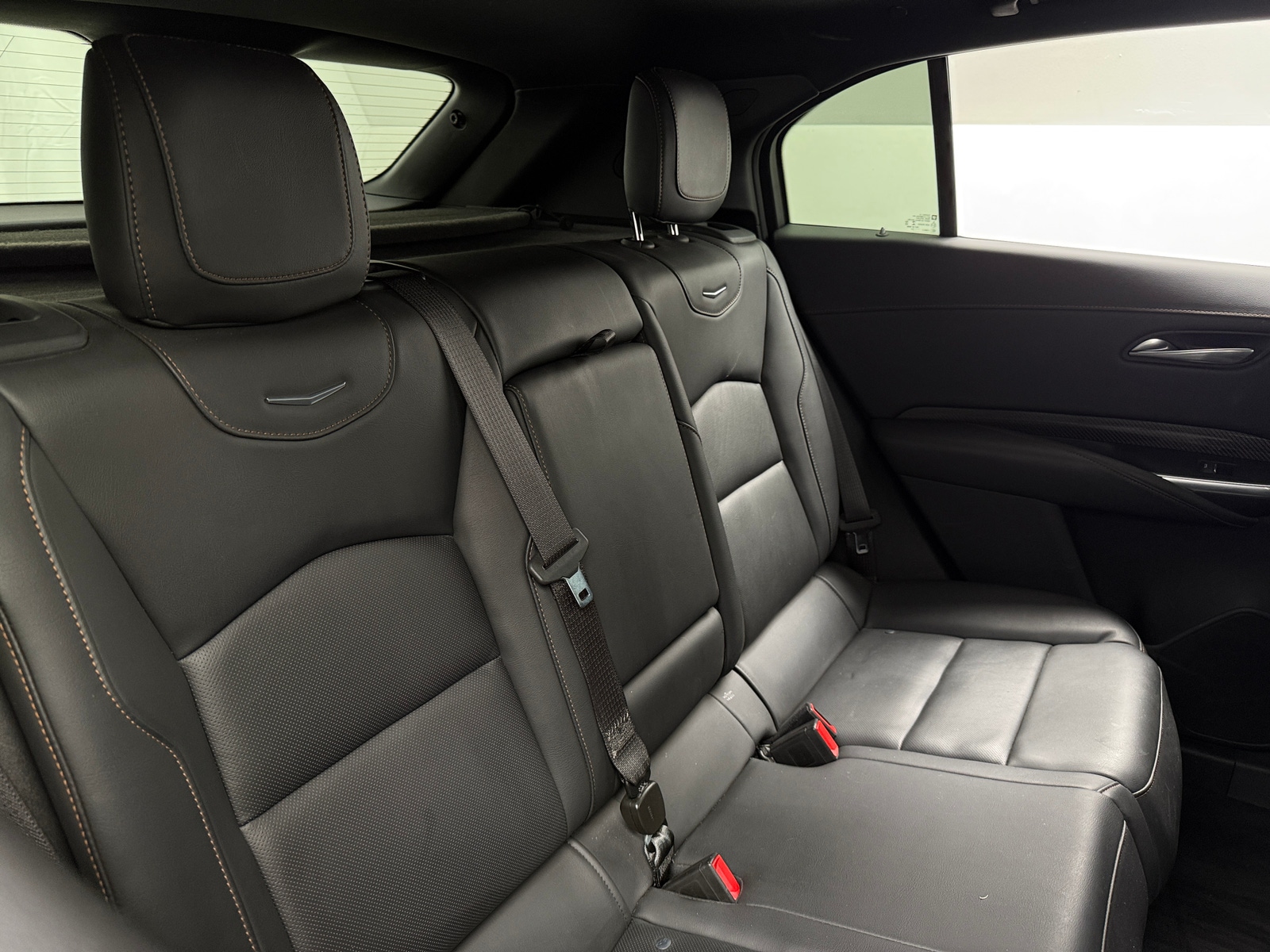 Thumbnail: 2022 Cadillac XT4 - 5