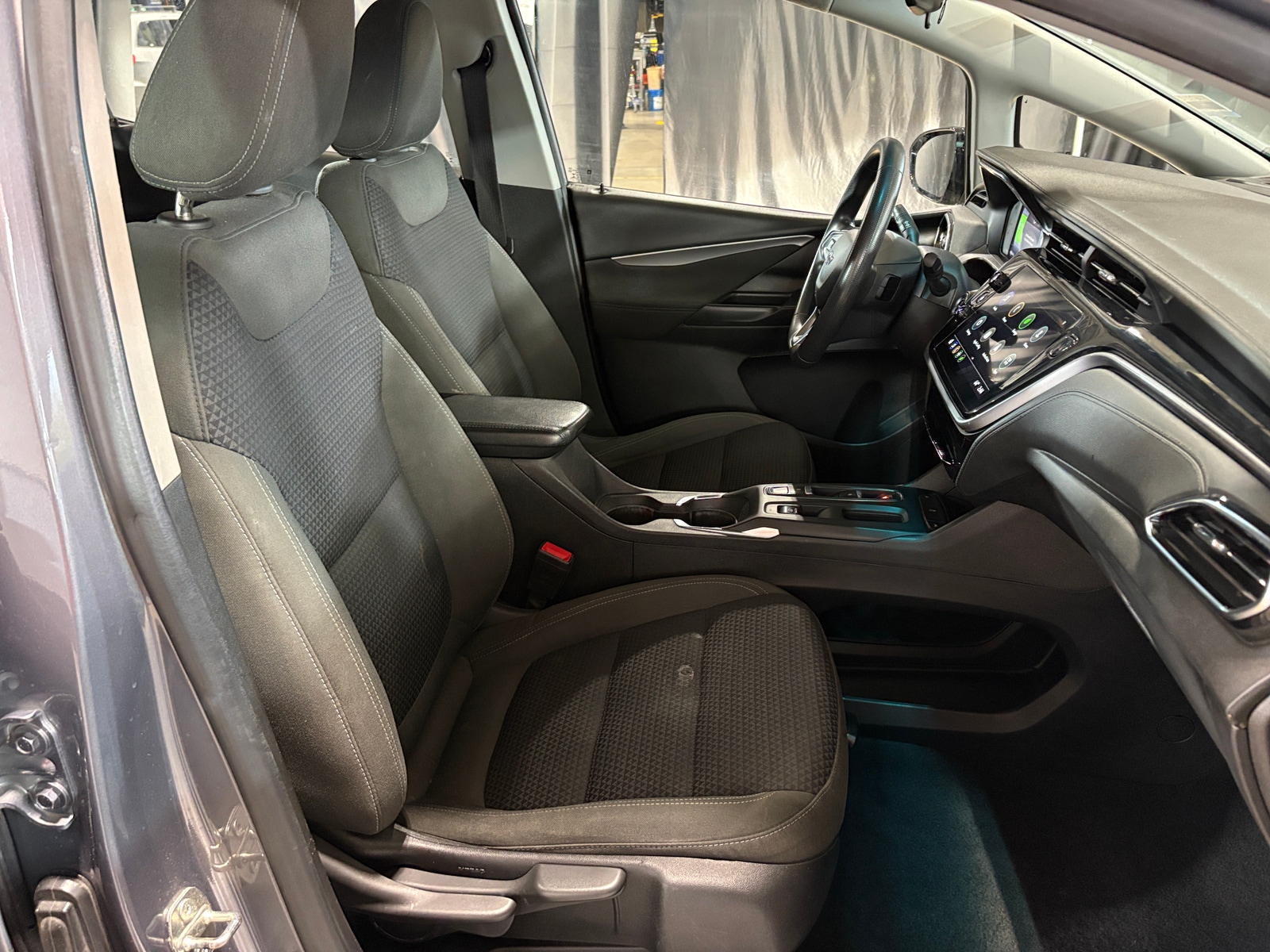 Thumbnail: 2023 Chevrolet Bolt EV - 2