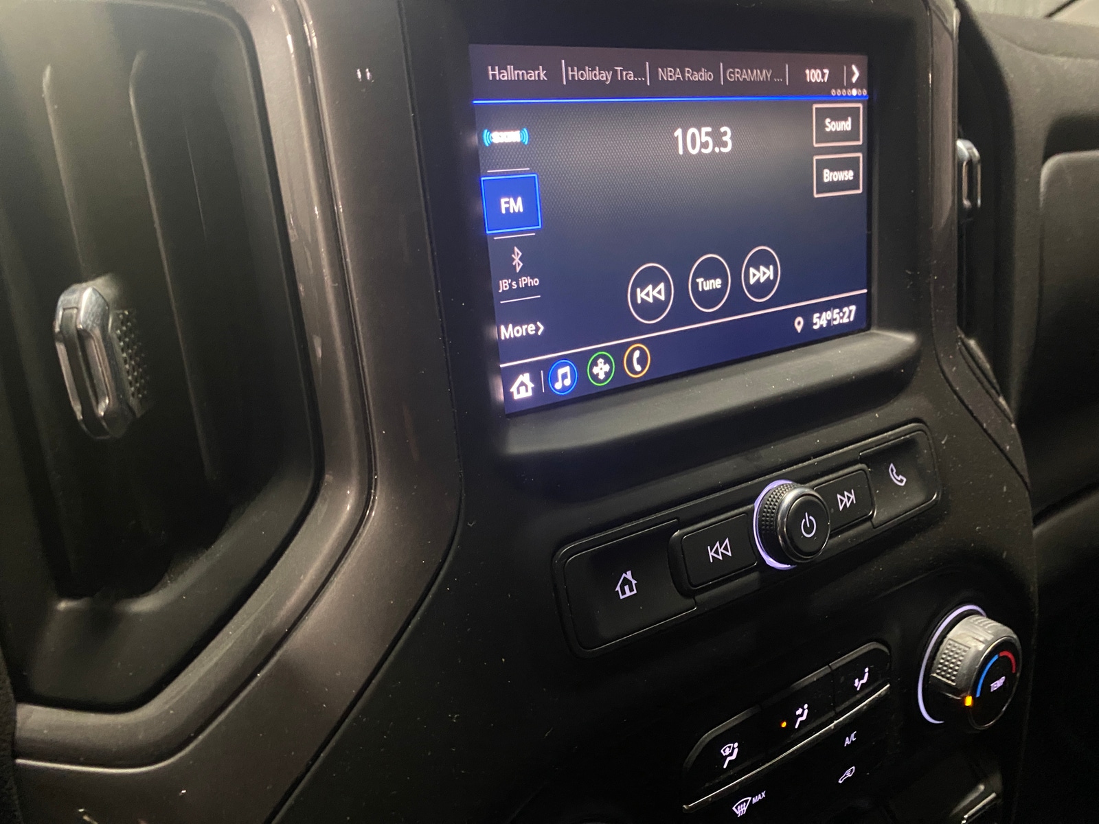 Thumbnail: 2021 Chevrolet Silverado 1500 - 4