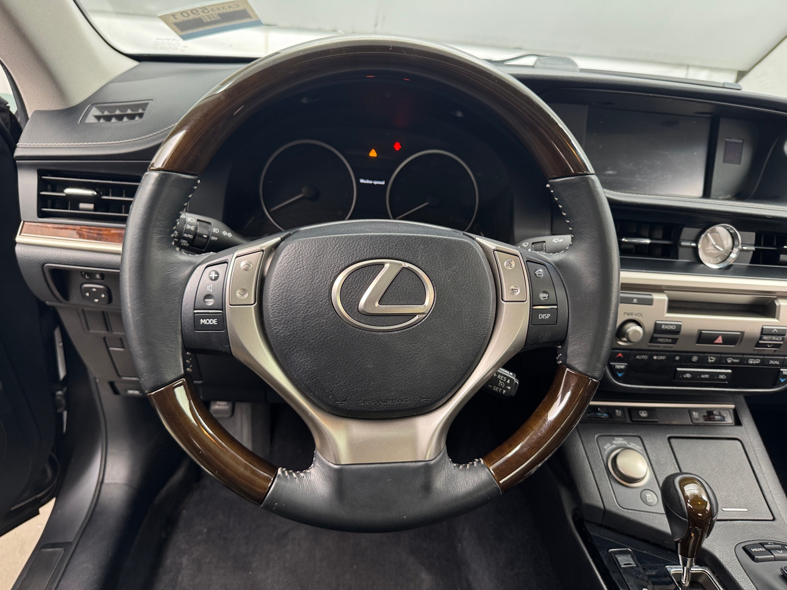 Thumbnail: 2014 Lexus ES - 4