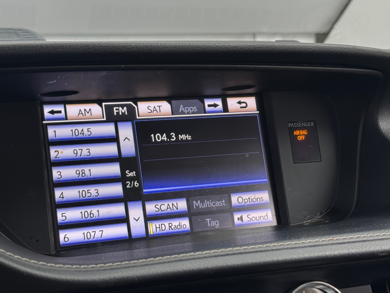 Thumbnail: 2014 Lexus ES - 3