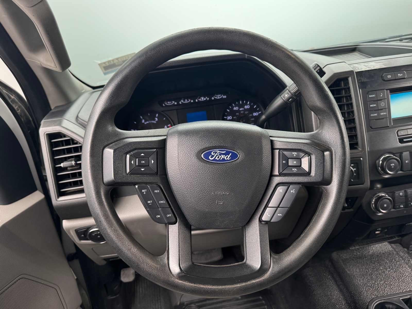 Thumbnail: 2019 Ford Econoline - 5