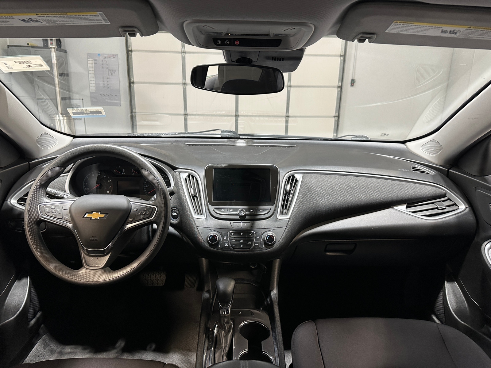 Thumbnail: 2023 Chevrolet Malibu - 3