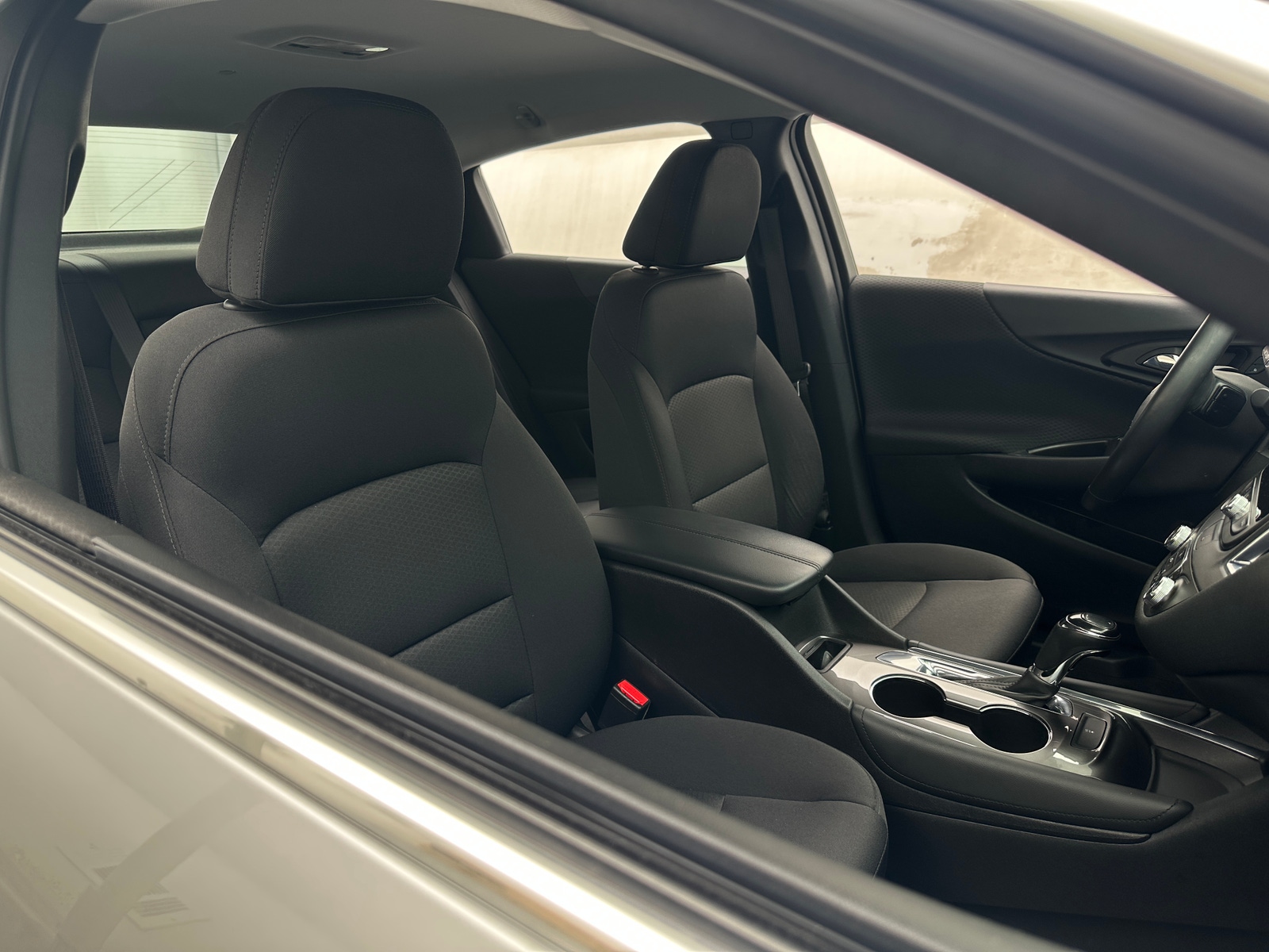 Thumbnail: 2017 Chevrolet Malibu - 2