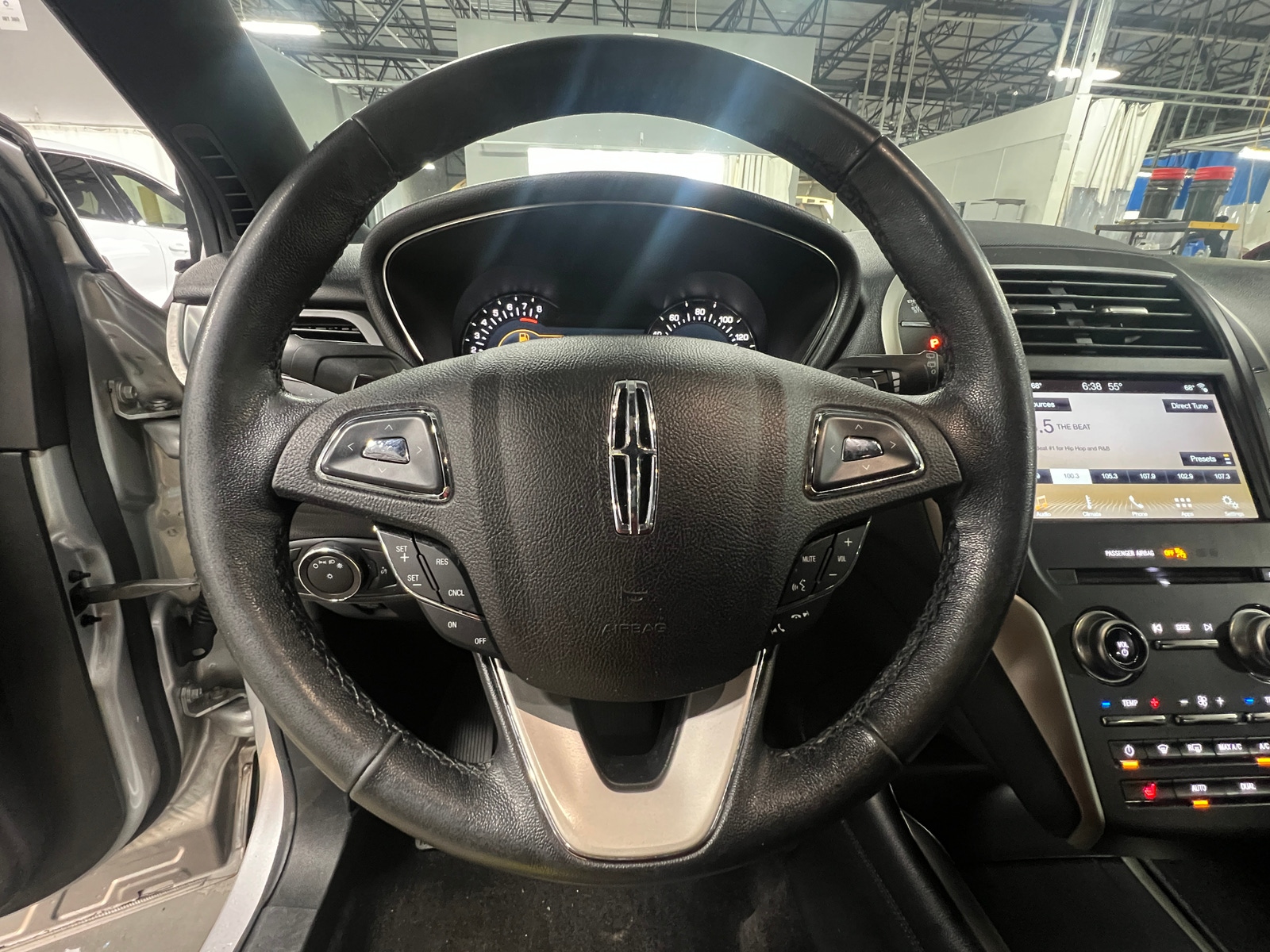 Thumbnail: 2018 Lincoln MKC - 4