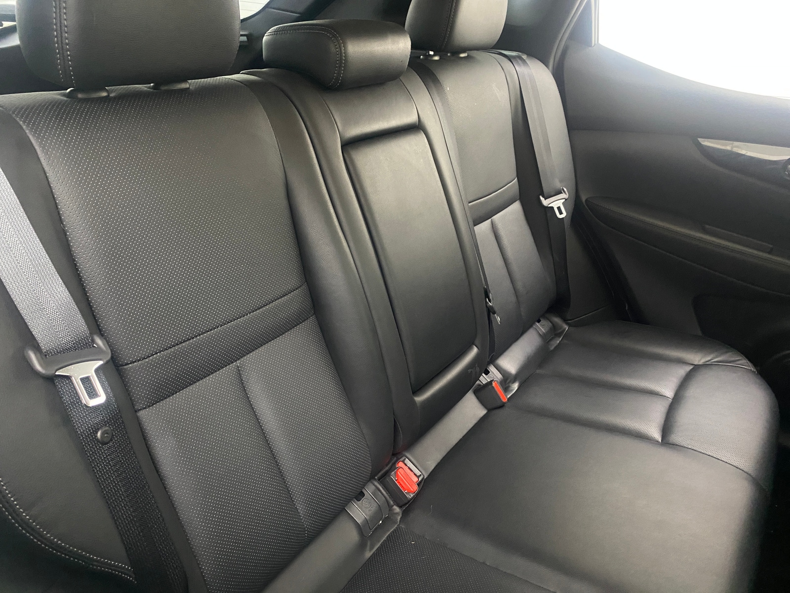 Thumbnail: 2017 Nissan Rogue Sport - 5