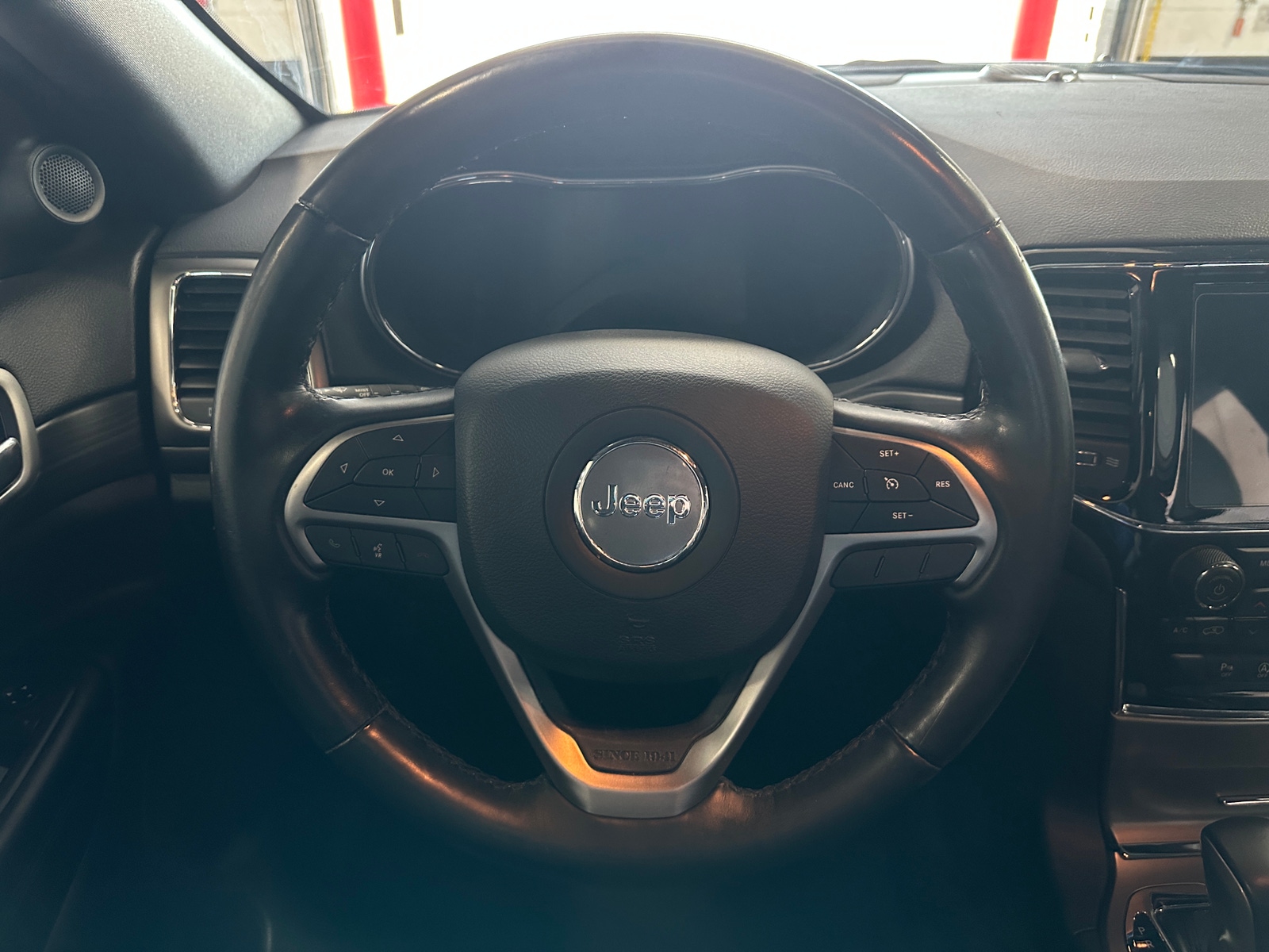 Thumbnail: 2021 Jeep Grand Cherokee - 5