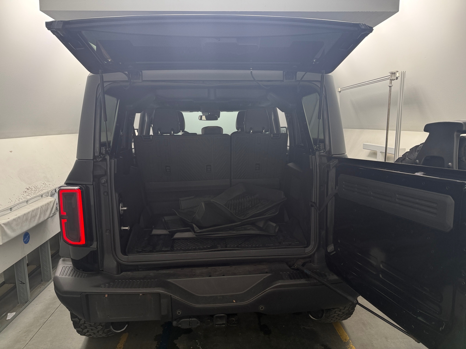 Thumbnail: 2023 Ford Bronco - 6