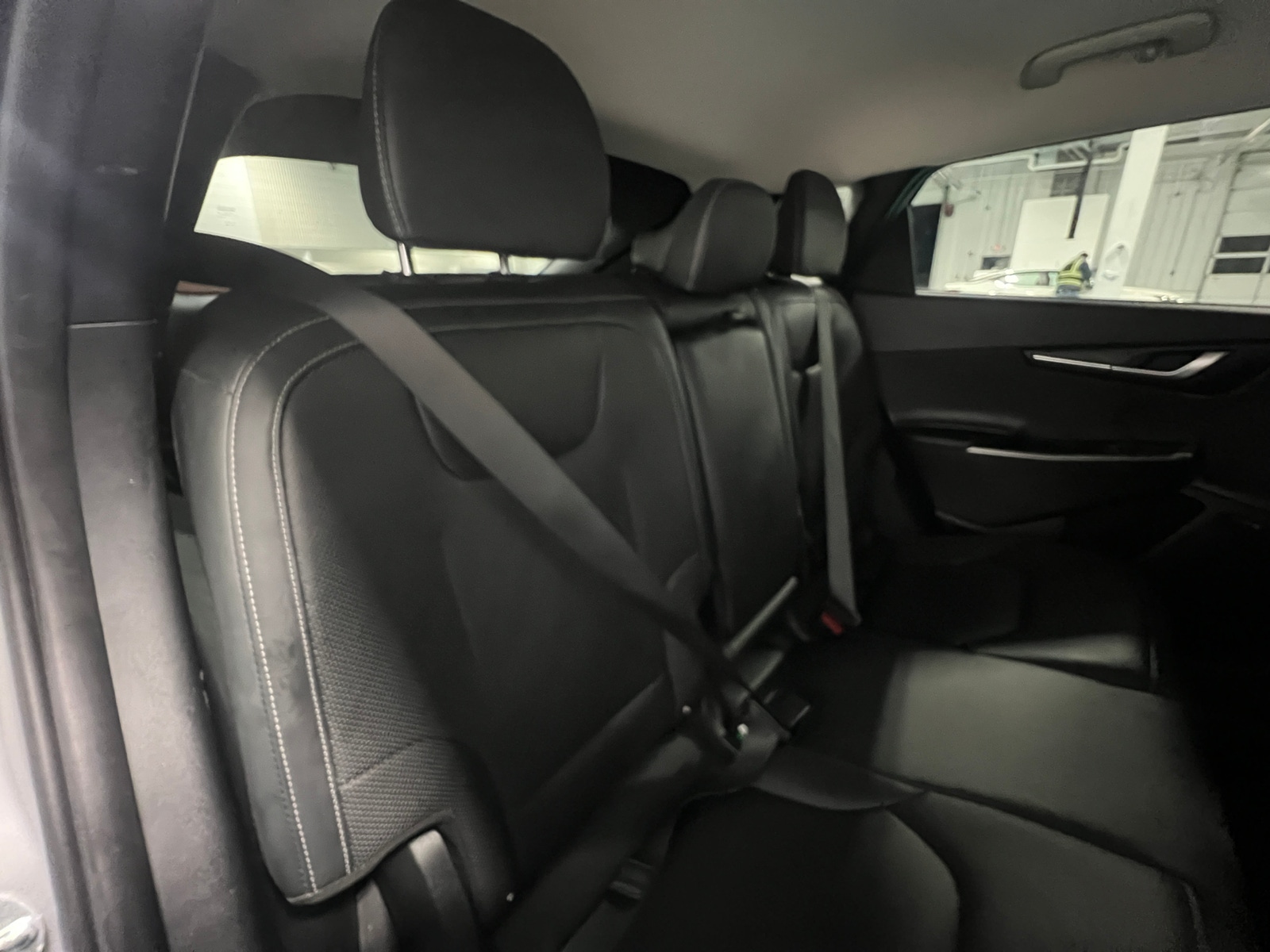 Thumbnail: 2022 Kia EV6 - 5