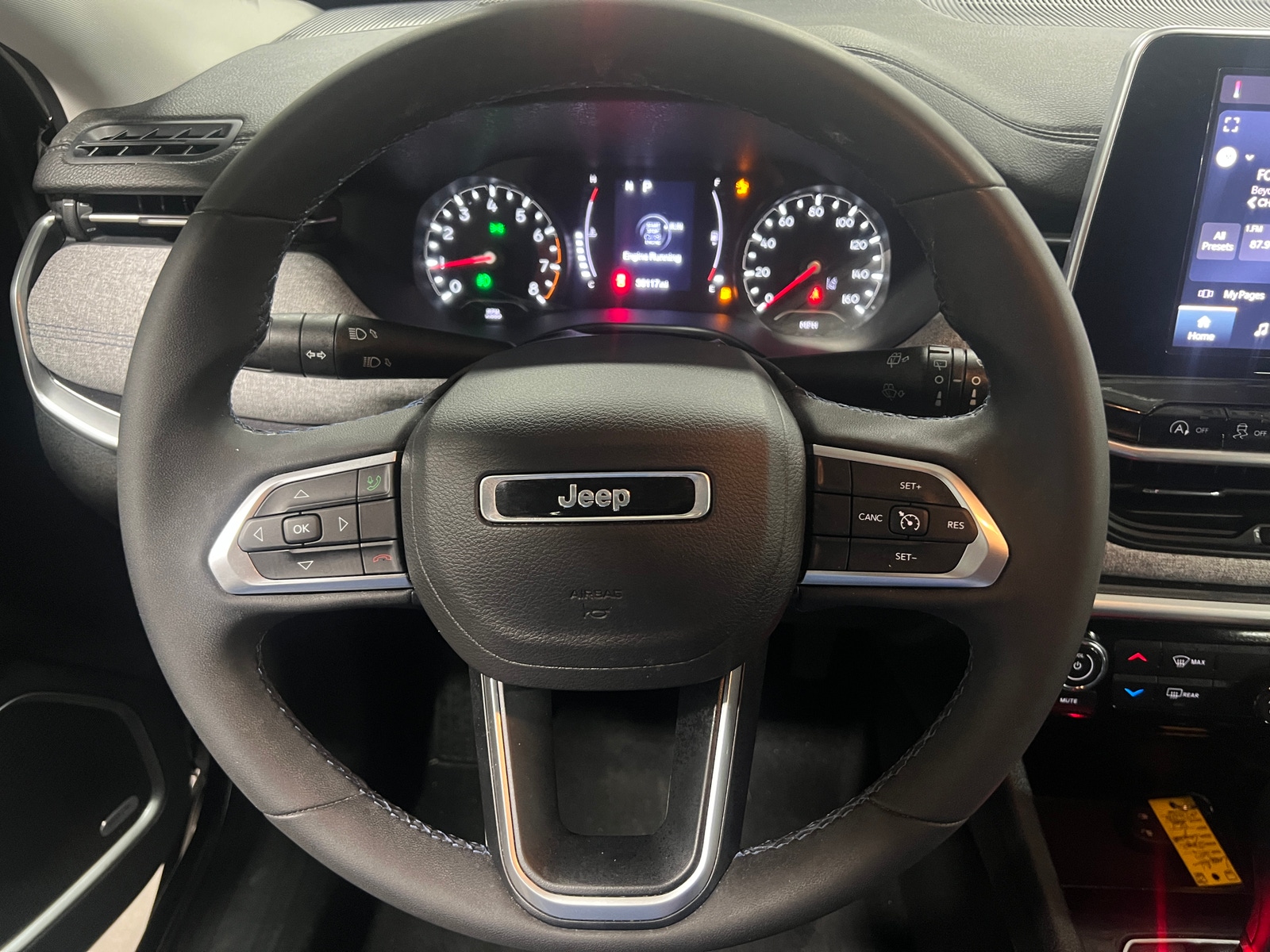 Thumbnail: 2022 Jeep Compass - 4