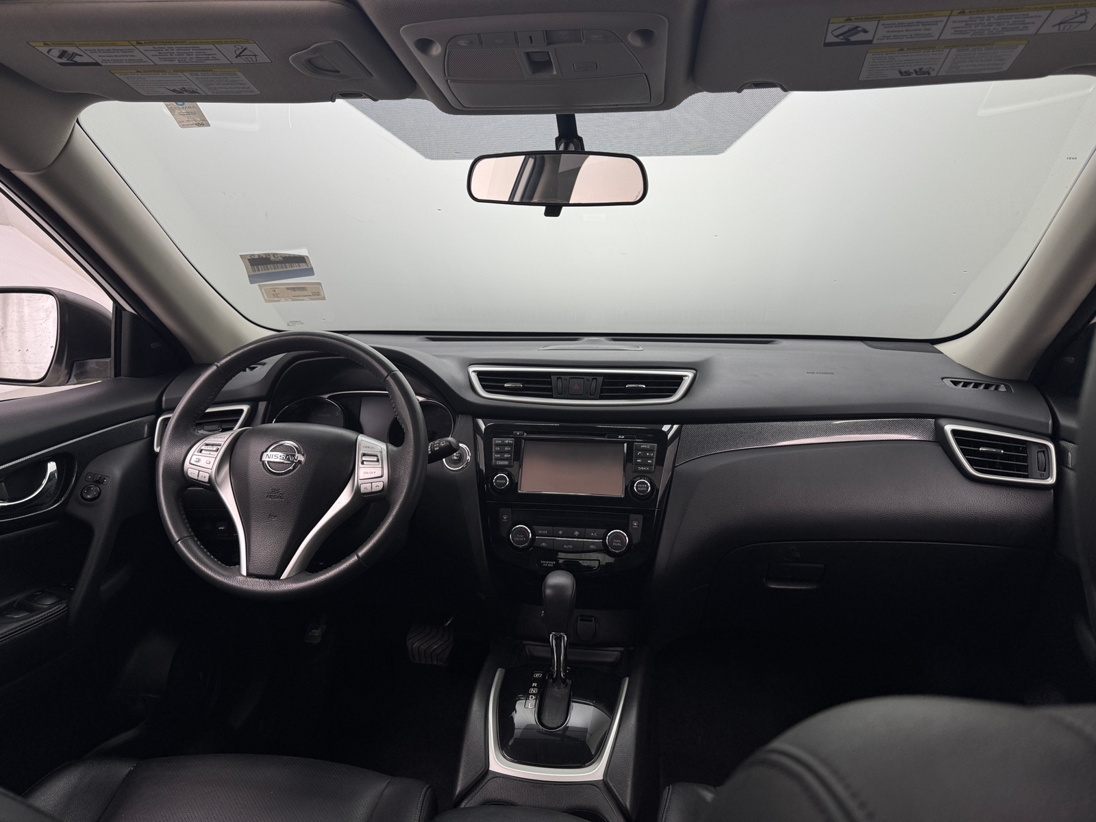 Thumbnail: 2016 Nissan Rogue - 3