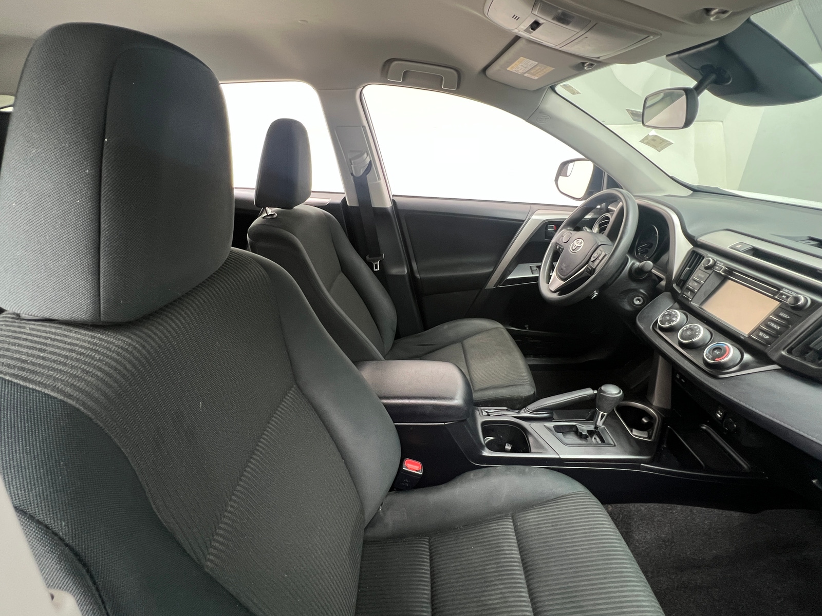 Thumbnail: 2018 Toyota RAV4 - 2