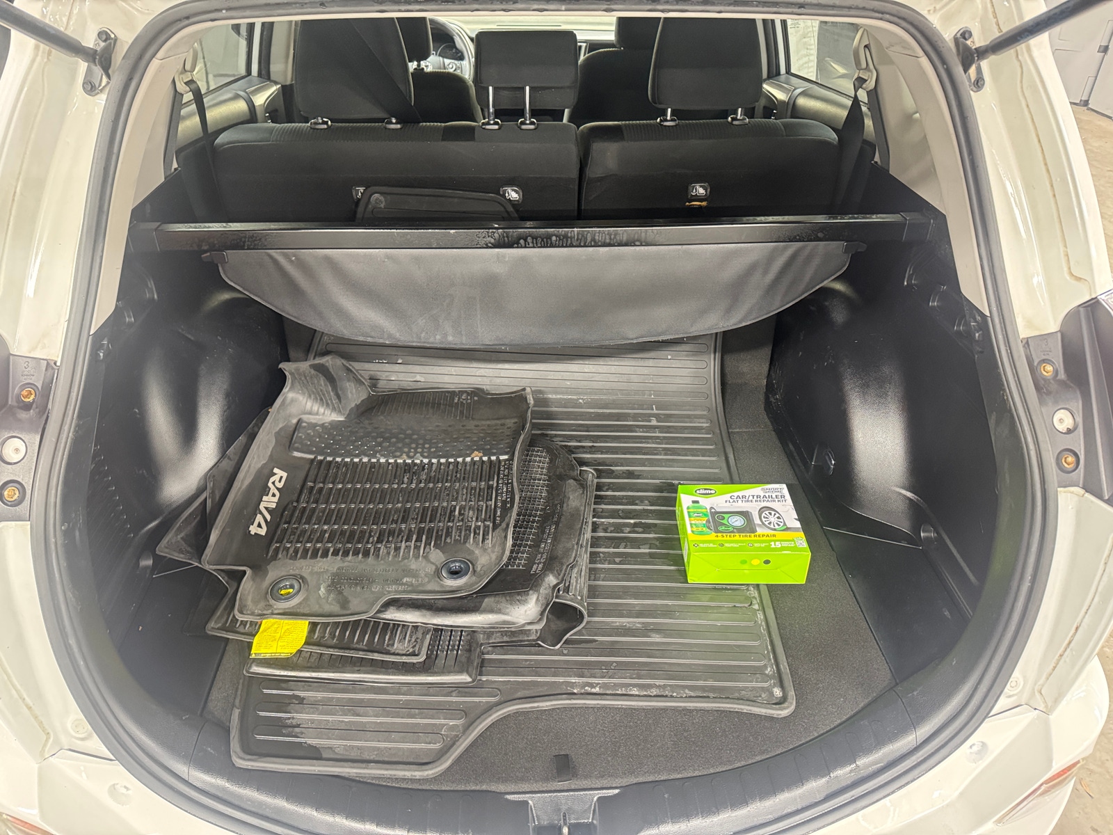 Thumbnail: 2018 Toyota RAV4 - 7