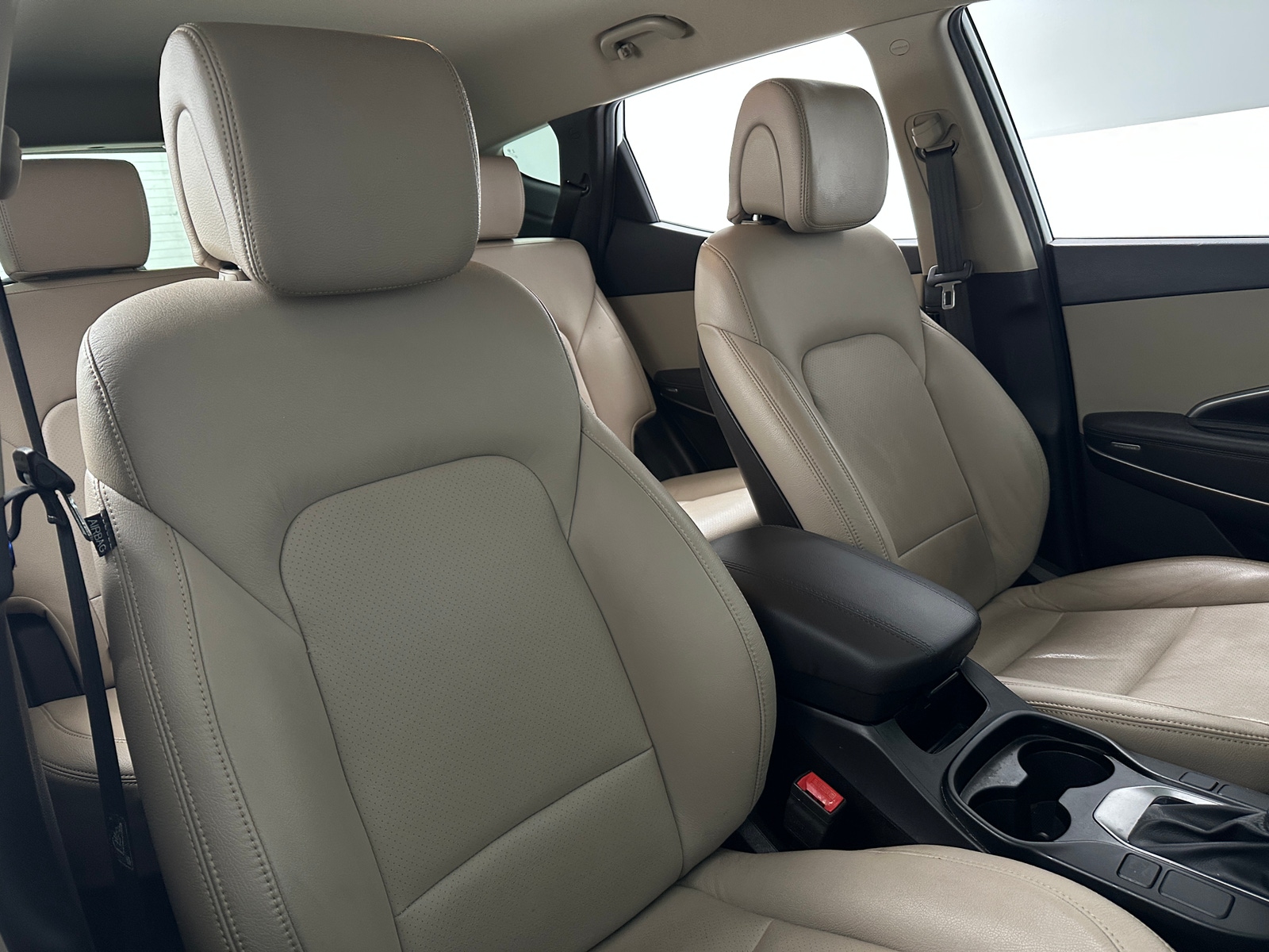 Thumbnail: 2017 Hyundai Santa Fe - 2