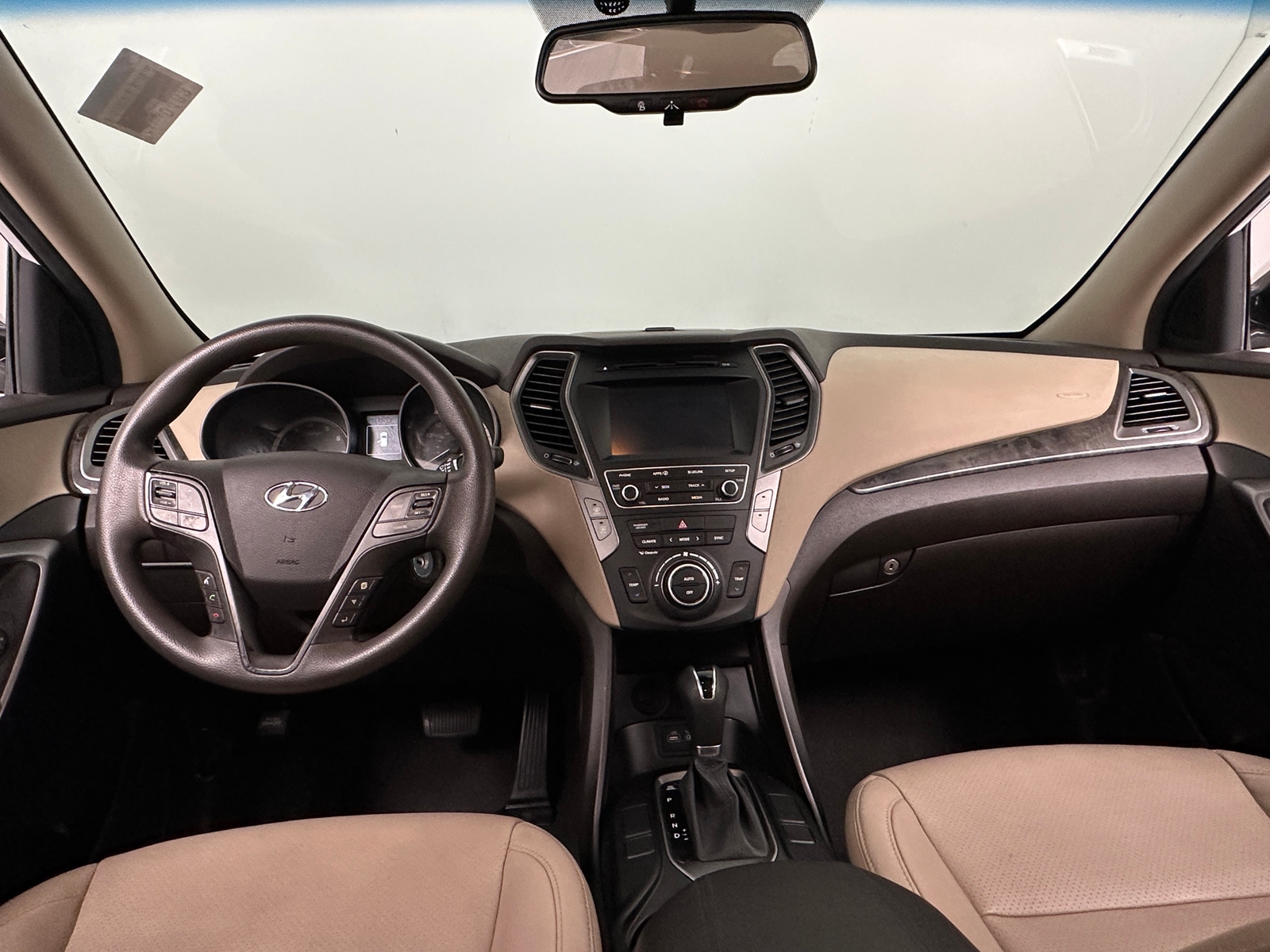 Thumbnail: 2017 Hyundai Santa Fe - 3