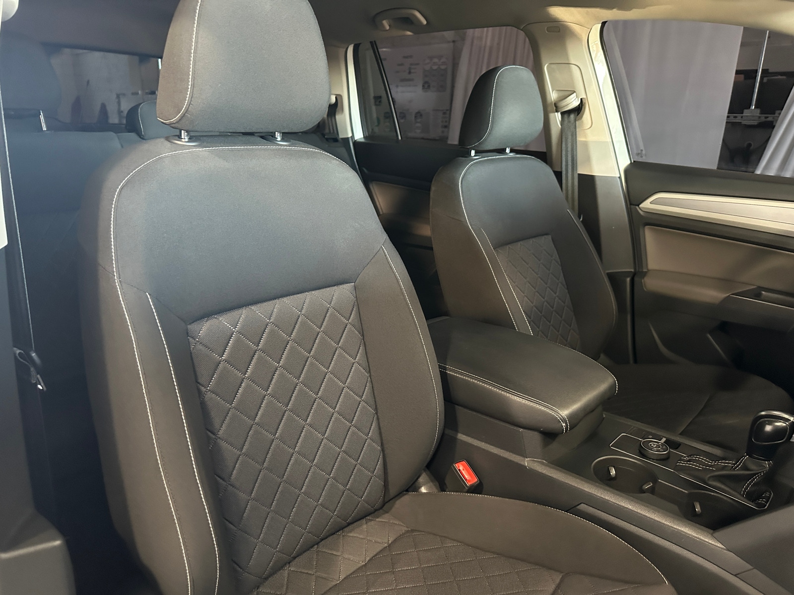 Thumbnail: 2021 Volkswagen Atlas - 2