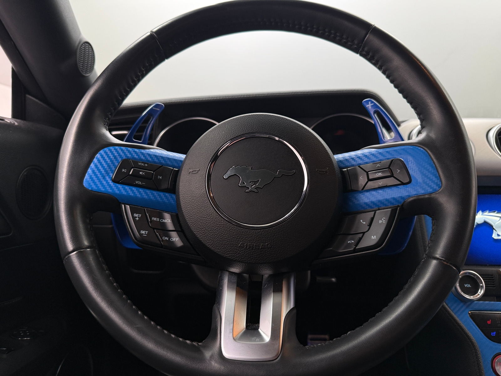 Thumbnail: 2018 Ford Mustang - 3