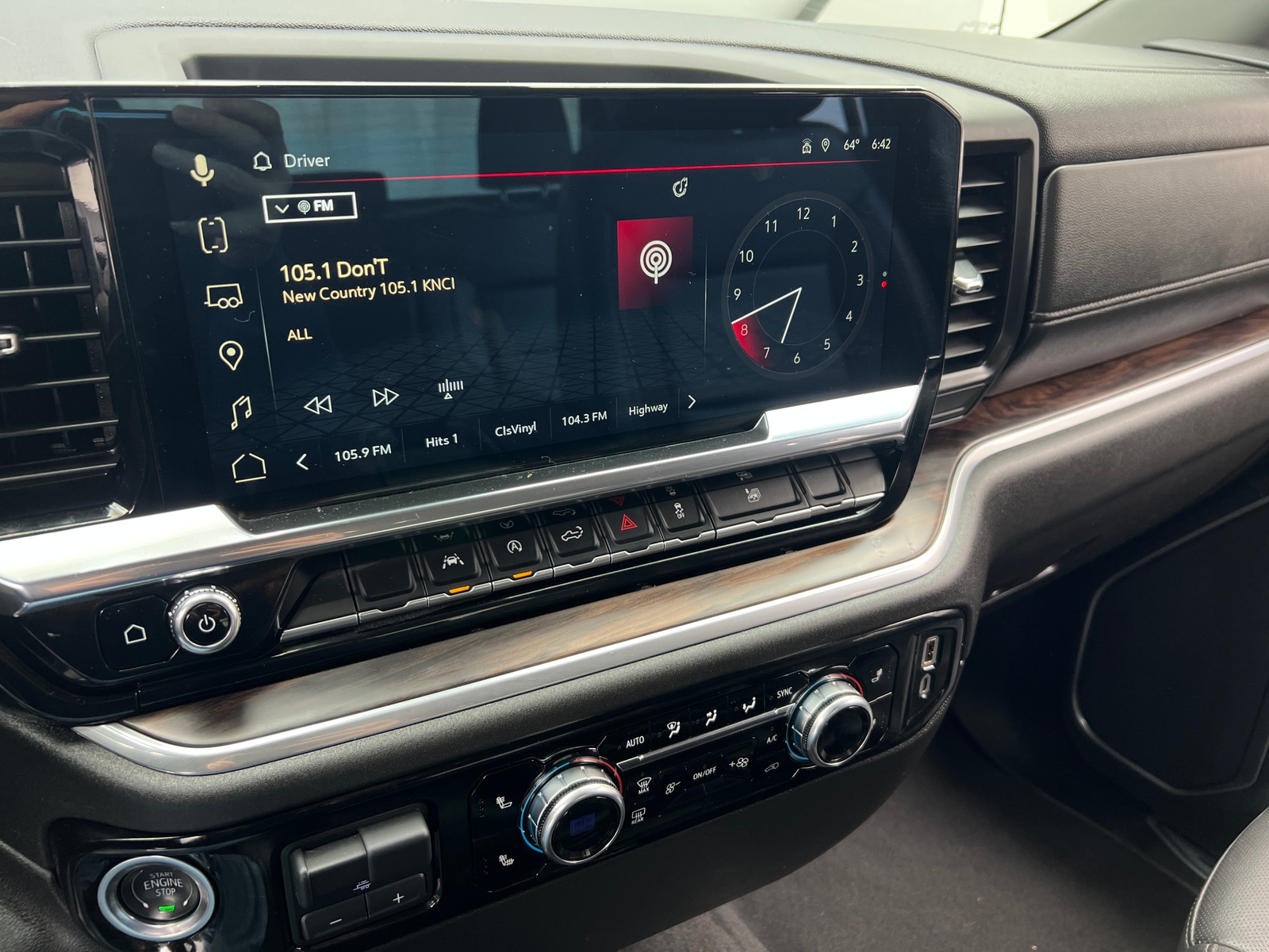 Thumbnail: 2025 GMC Sierra 1500 - 3