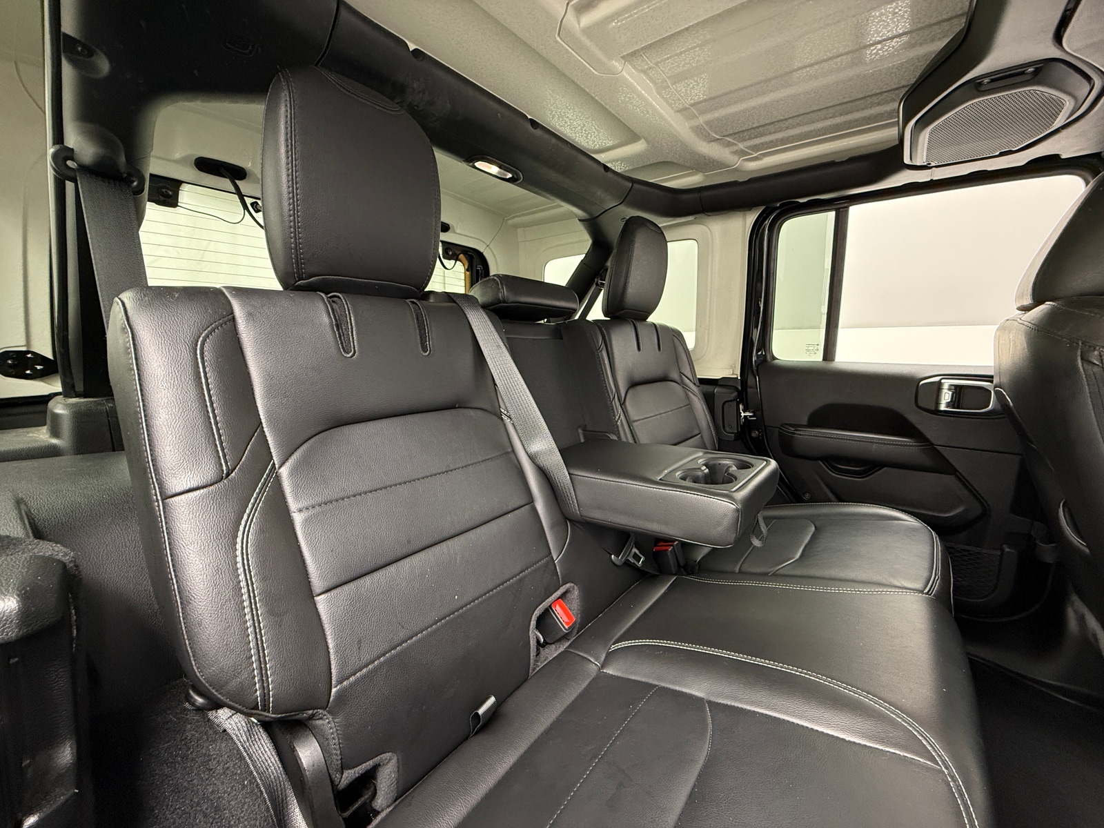 Thumbnail: 2023 Jeep Wrangler - 5