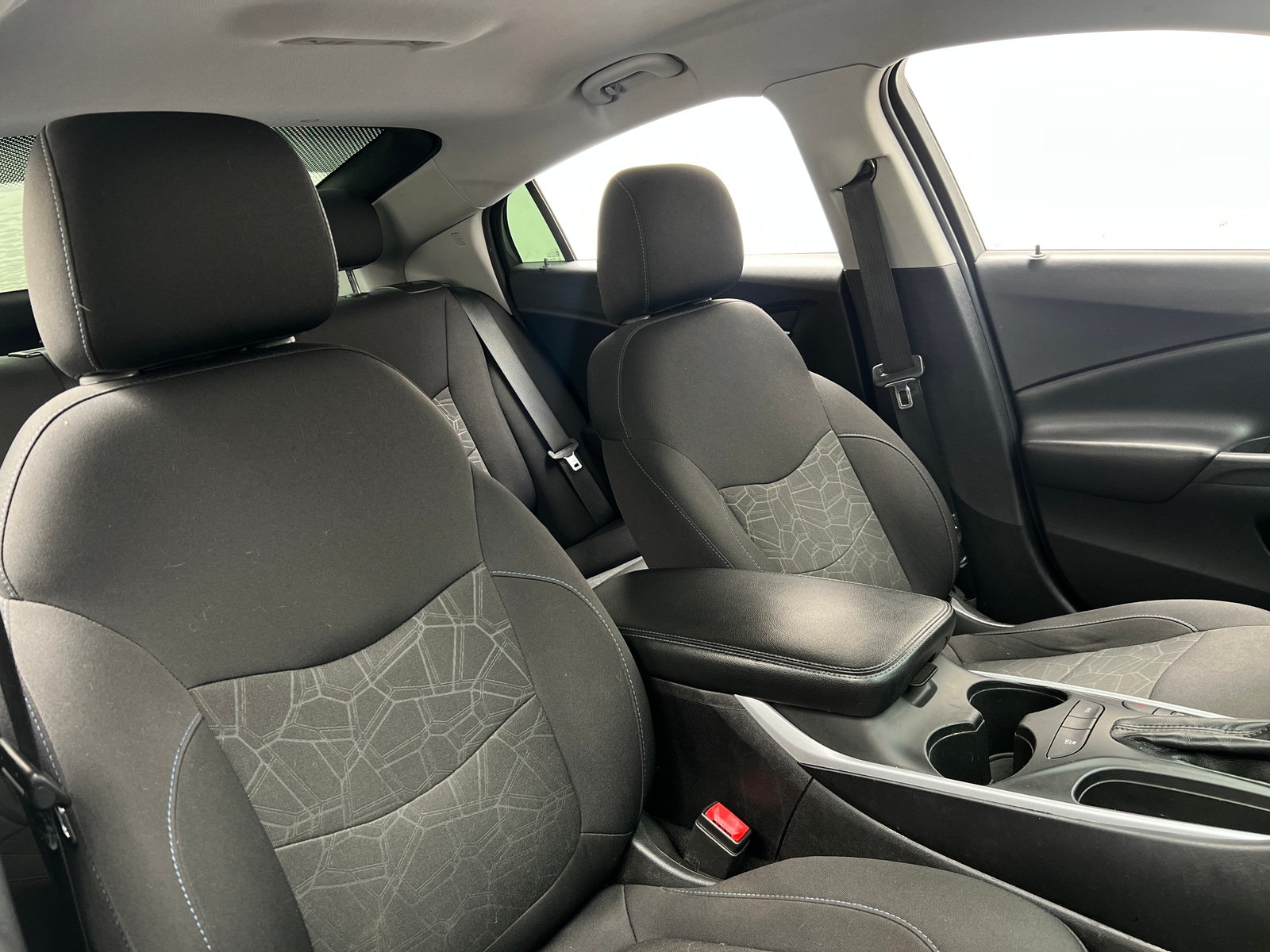 Thumbnail: 2018 Chevrolet Volt - 2