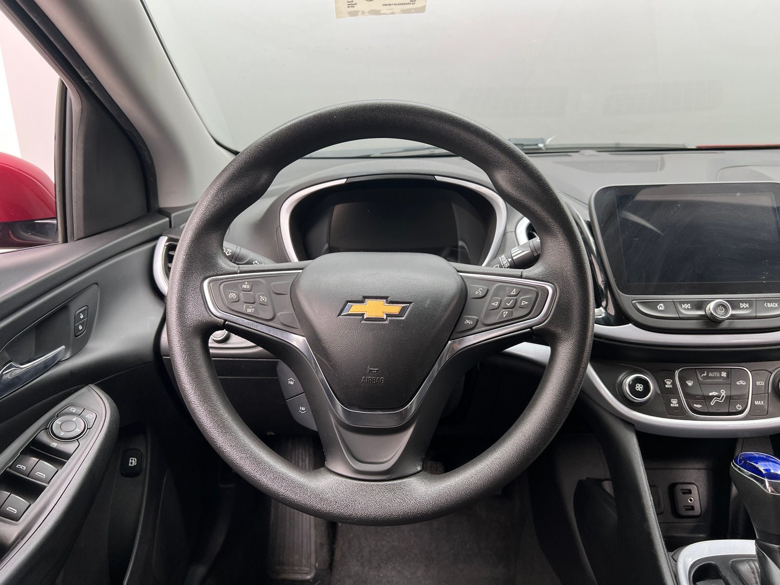 Thumbnail: 2018 Chevrolet Volt - 5