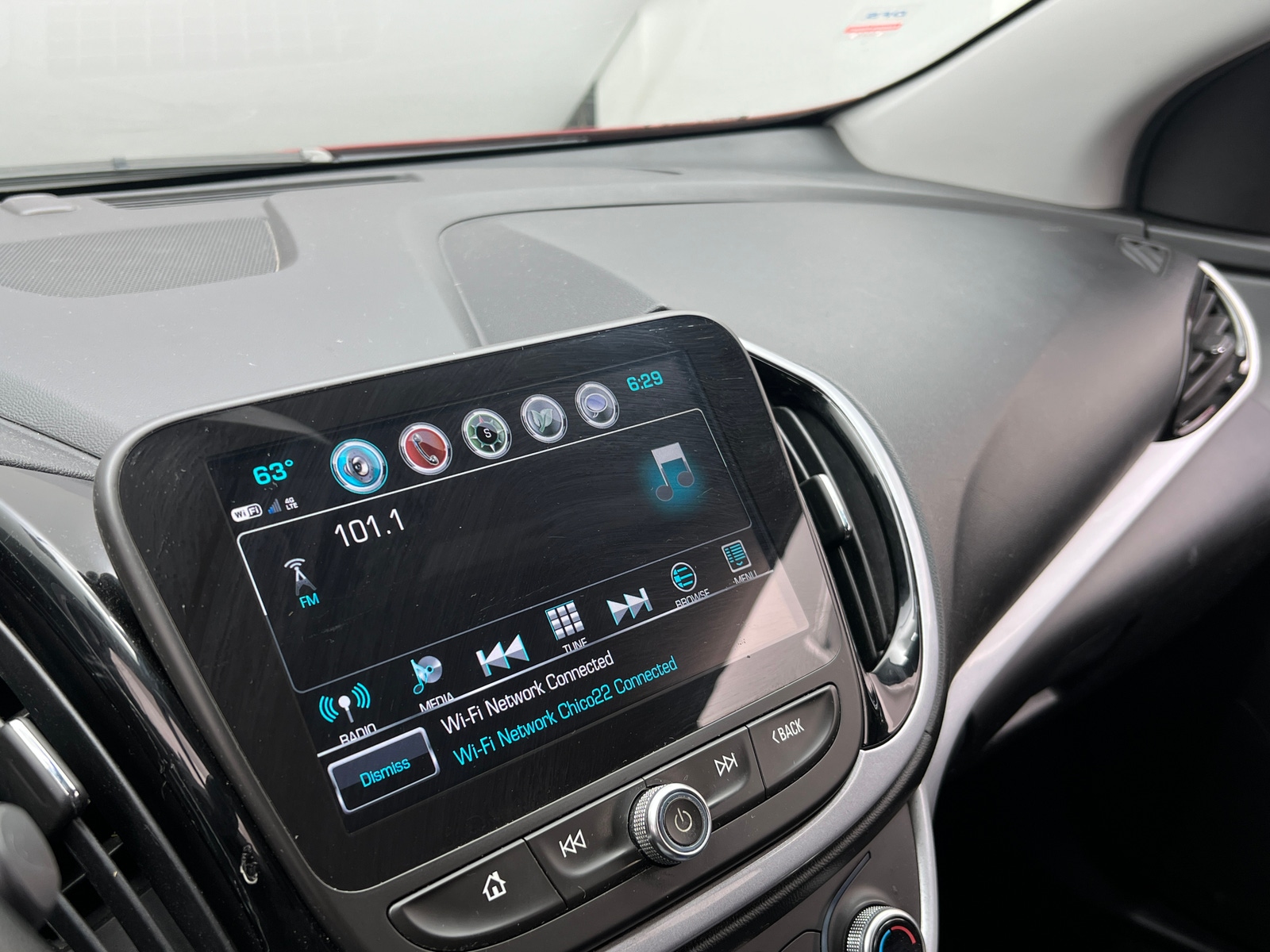 Thumbnail: 2018 Chevrolet Volt - 4