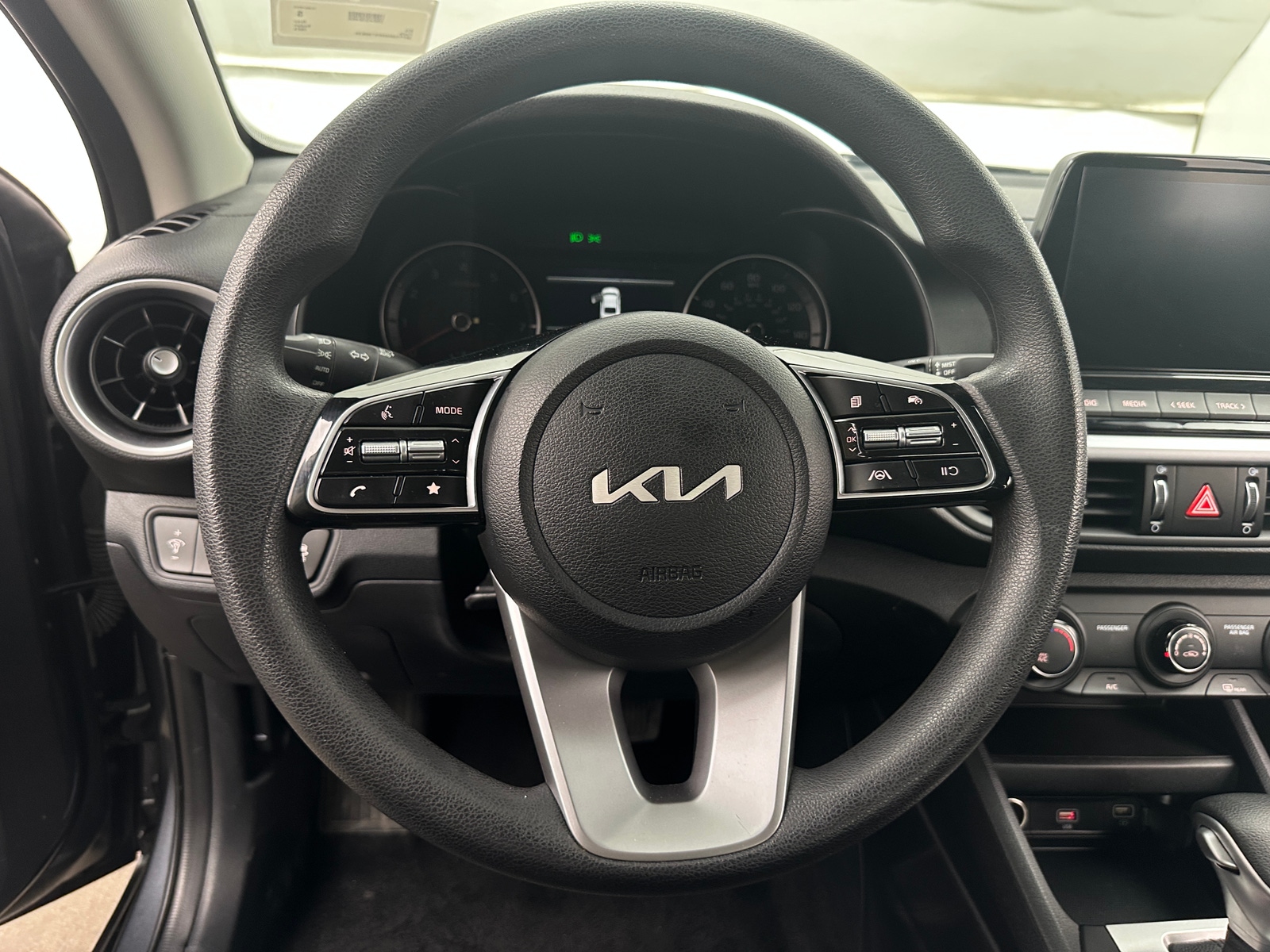 Thumbnail: 2024 Kia Forte - 5