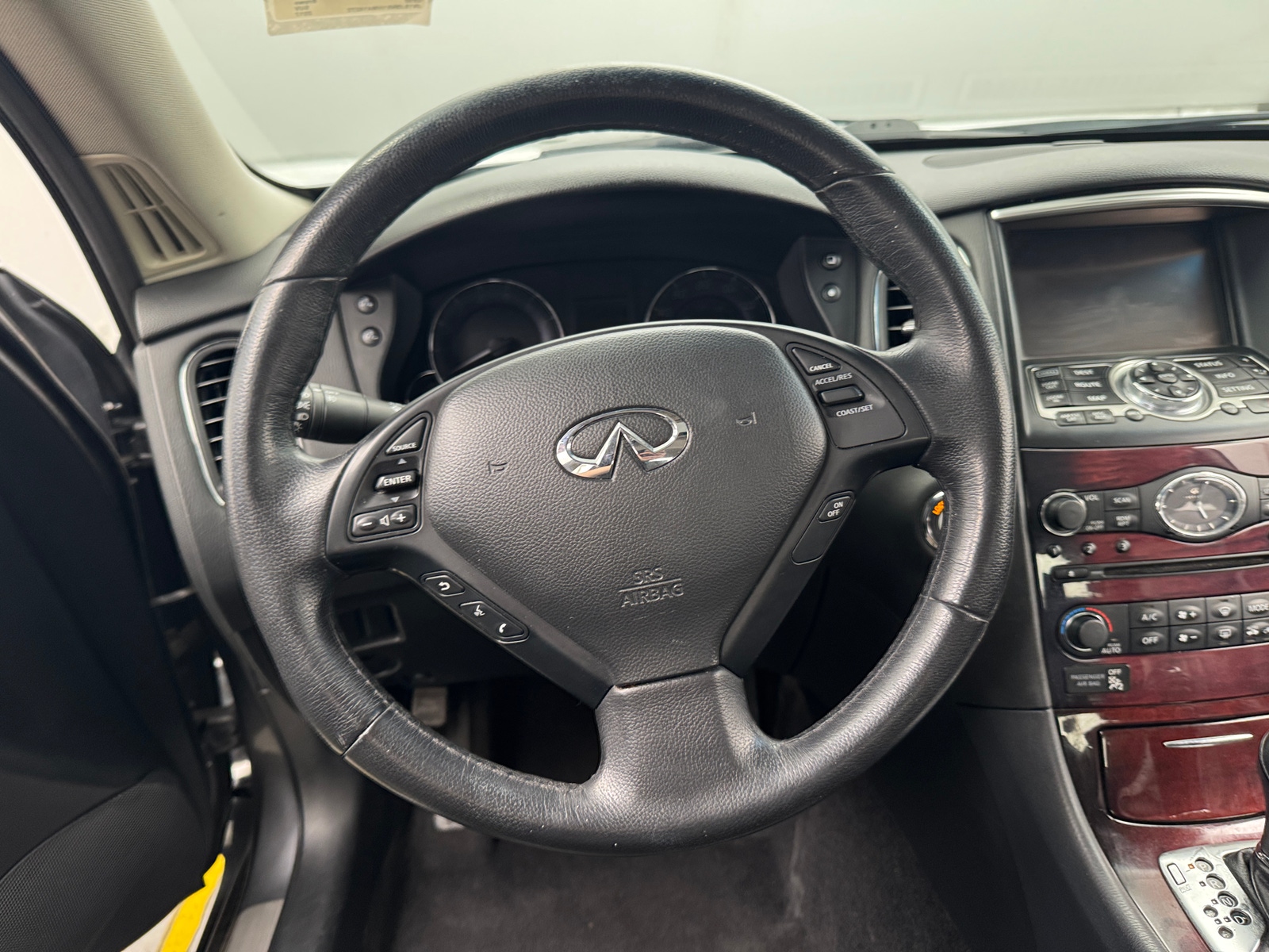 Thumbnail: 2017 INFINITI QX50 - 4