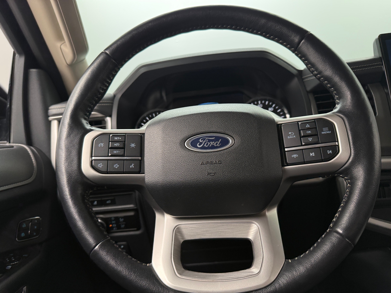 Thumbnail: 2023 Ford Expedition - 5