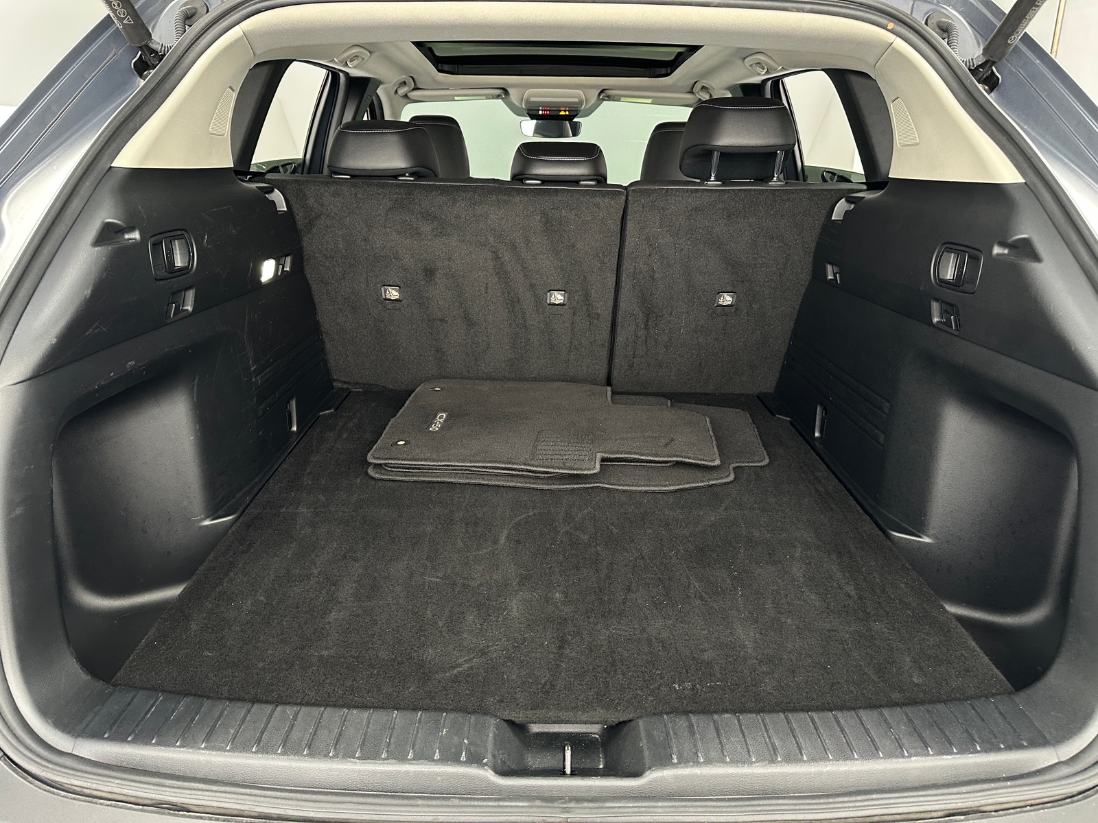 Thumbnail: 2025 Mazda CX-50 - 6