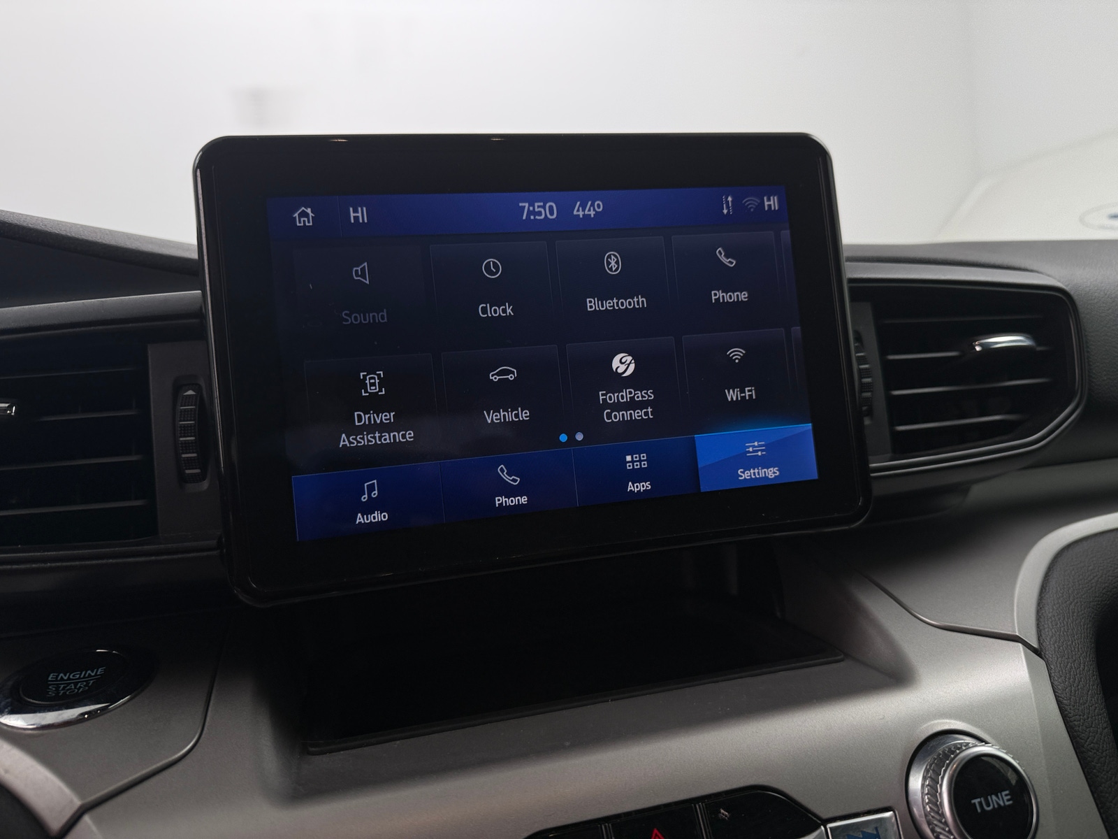 Thumbnail: 2022 Ford Explorer - 4