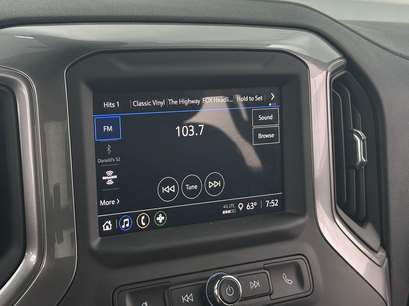 Thumbnail: 2024 GMC Sierra 1500 - 4