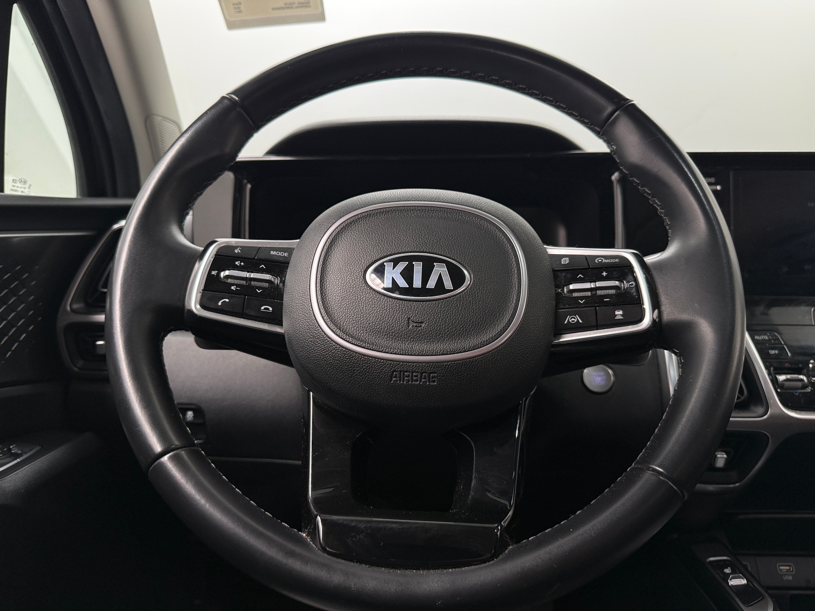 Thumbnail: 2021 Kia Sorento - 4