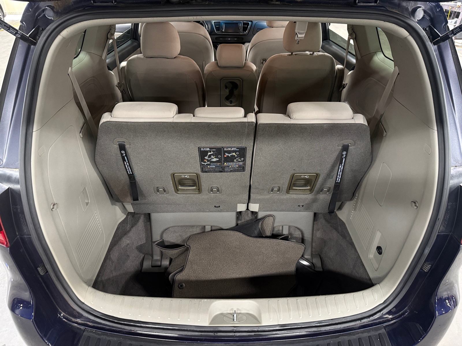 Thumbnail: 2021 Kia Sedona - 7