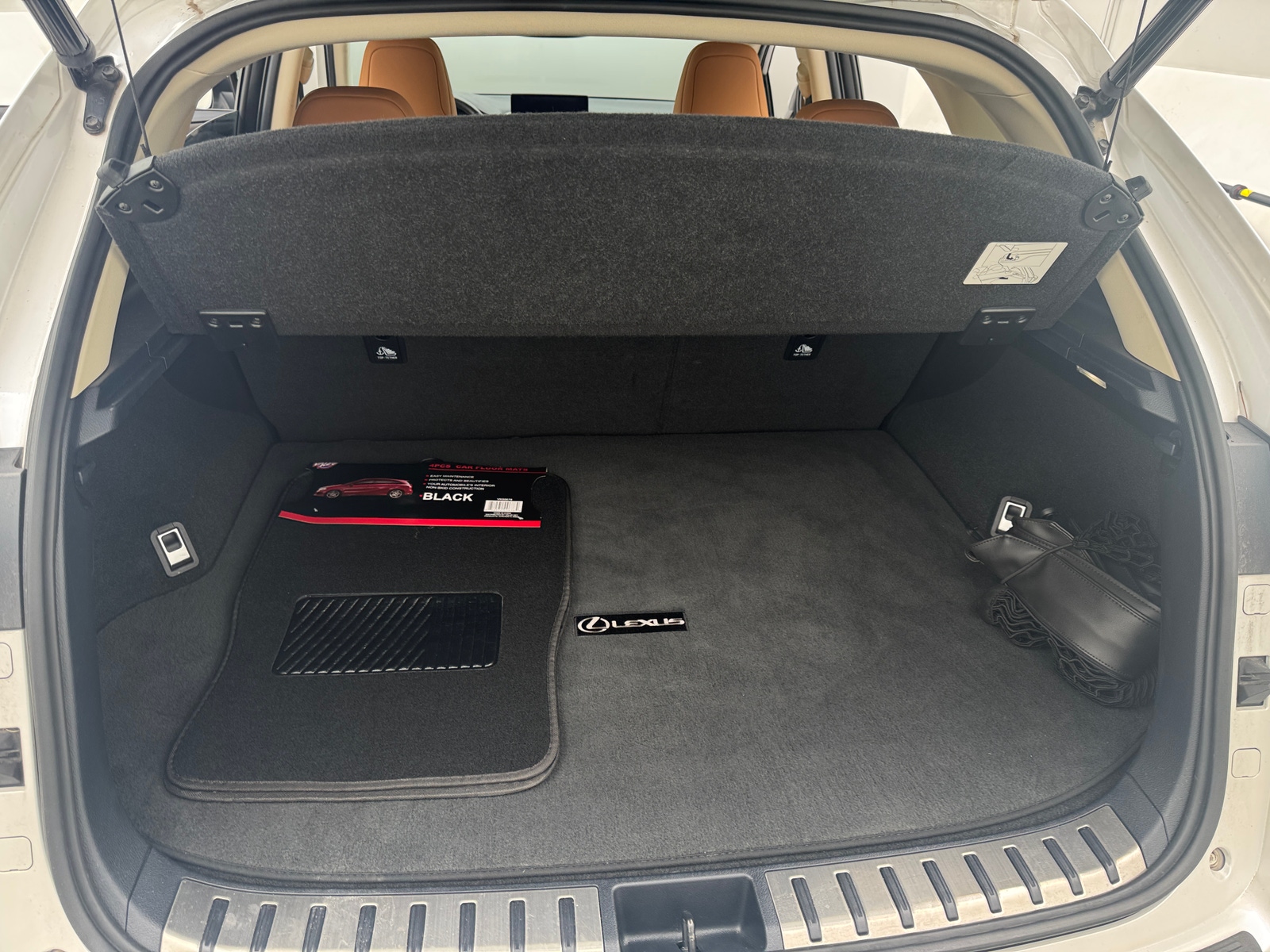 Thumbnail: 2020 Lexus NX - 6