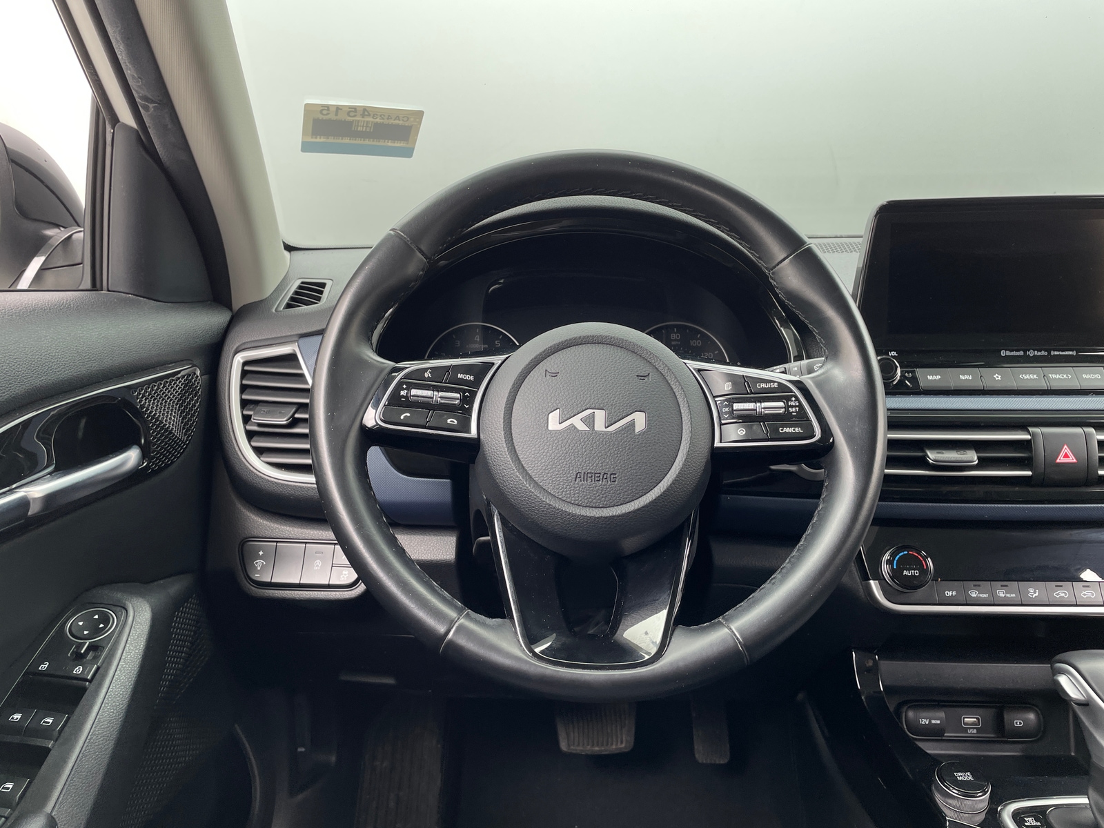 Thumbnail: 2022 Kia Seltos - 4