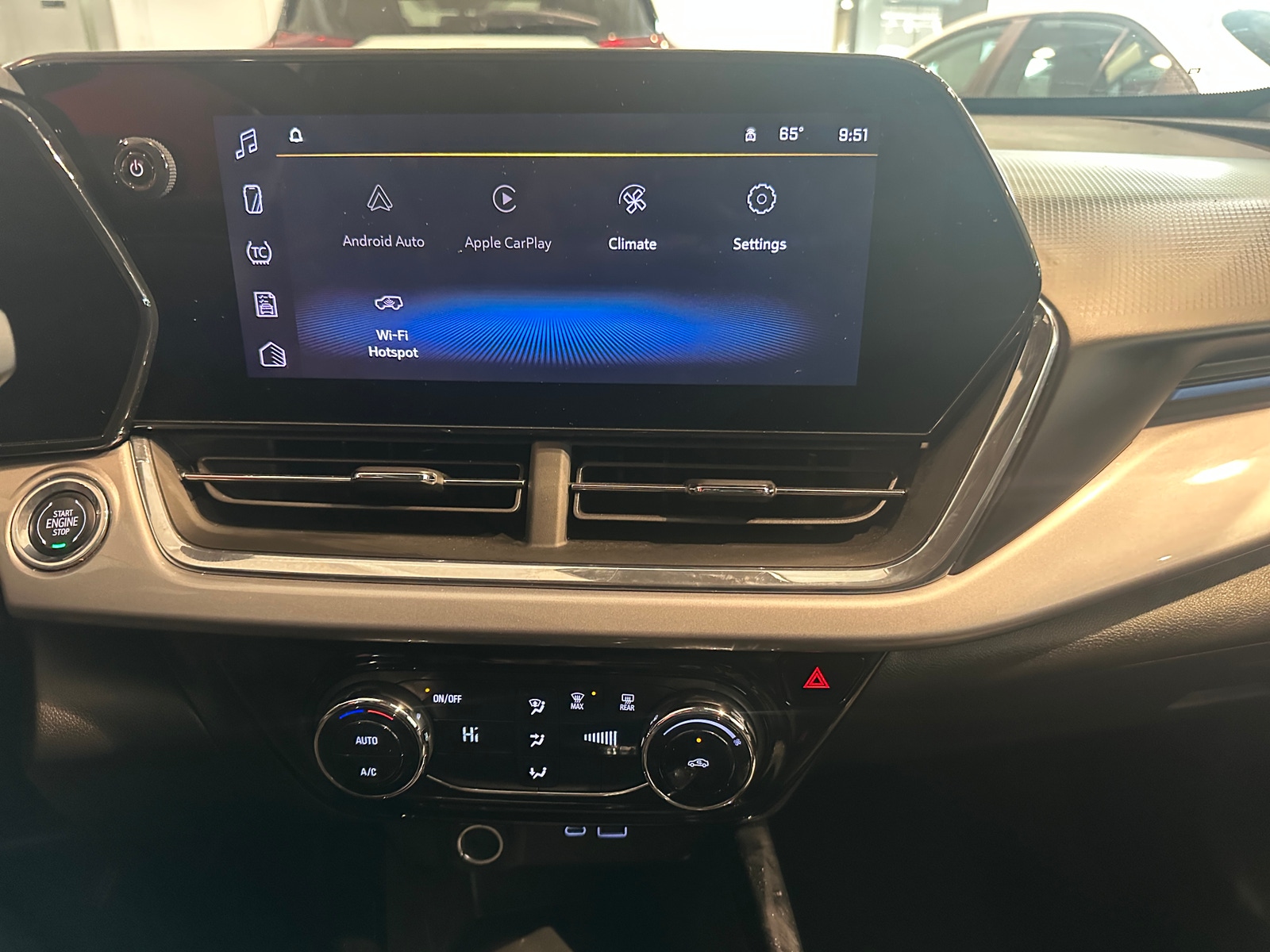 Thumbnail: 2025 Chevrolet Trax - 4