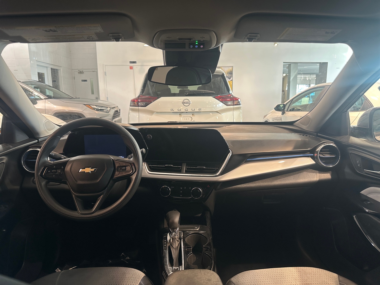 Thumbnail: 2025 Chevrolet Trax - 3