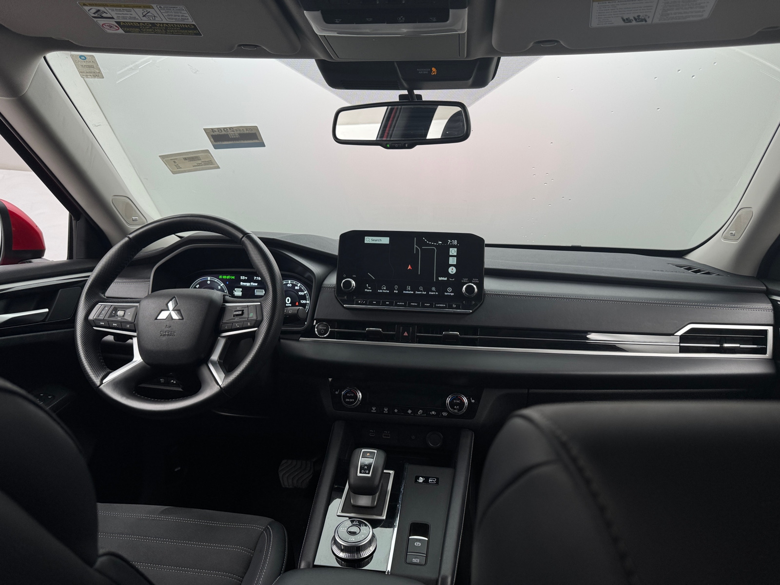 Thumbnail: 2025 Mitsubishi Outlander - 2