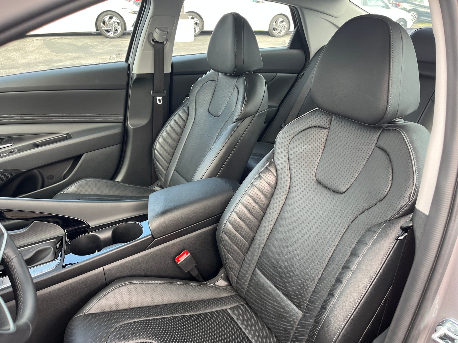 Thumbnail: 2025 Hyundai Elantra - 2