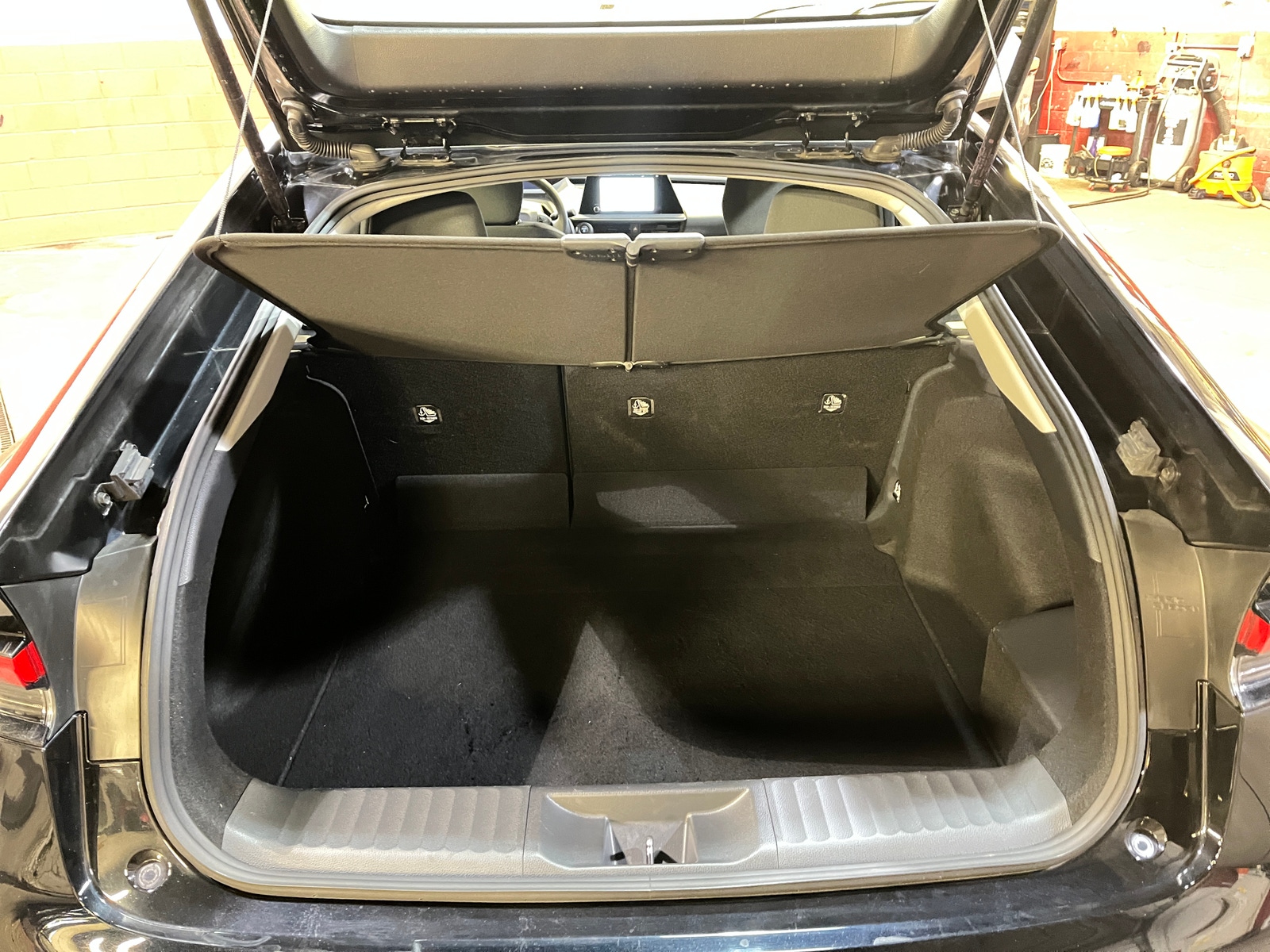 Thumbnail: 2025 Toyota Prius - 6