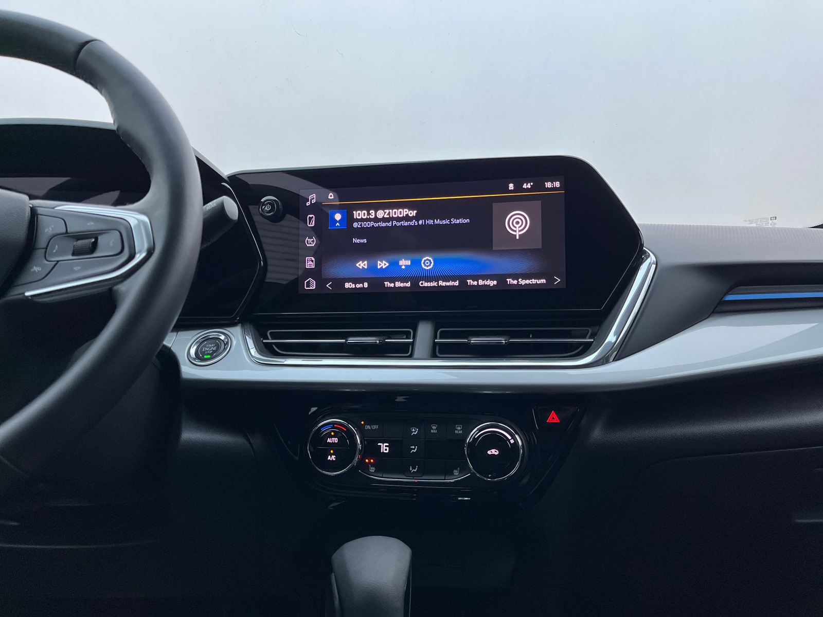 Thumbnail: 2025 Chevrolet Trax - 4