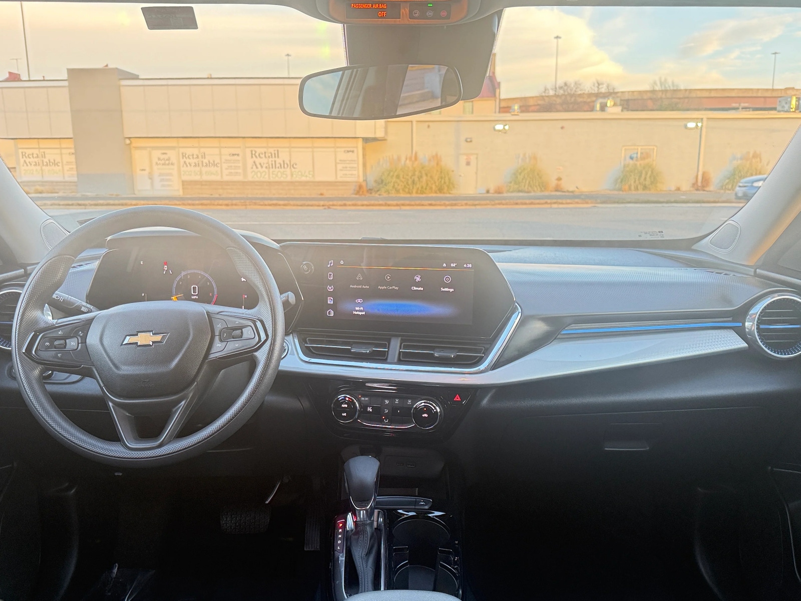 Thumbnail: 2025 Chevrolet Trax - 3