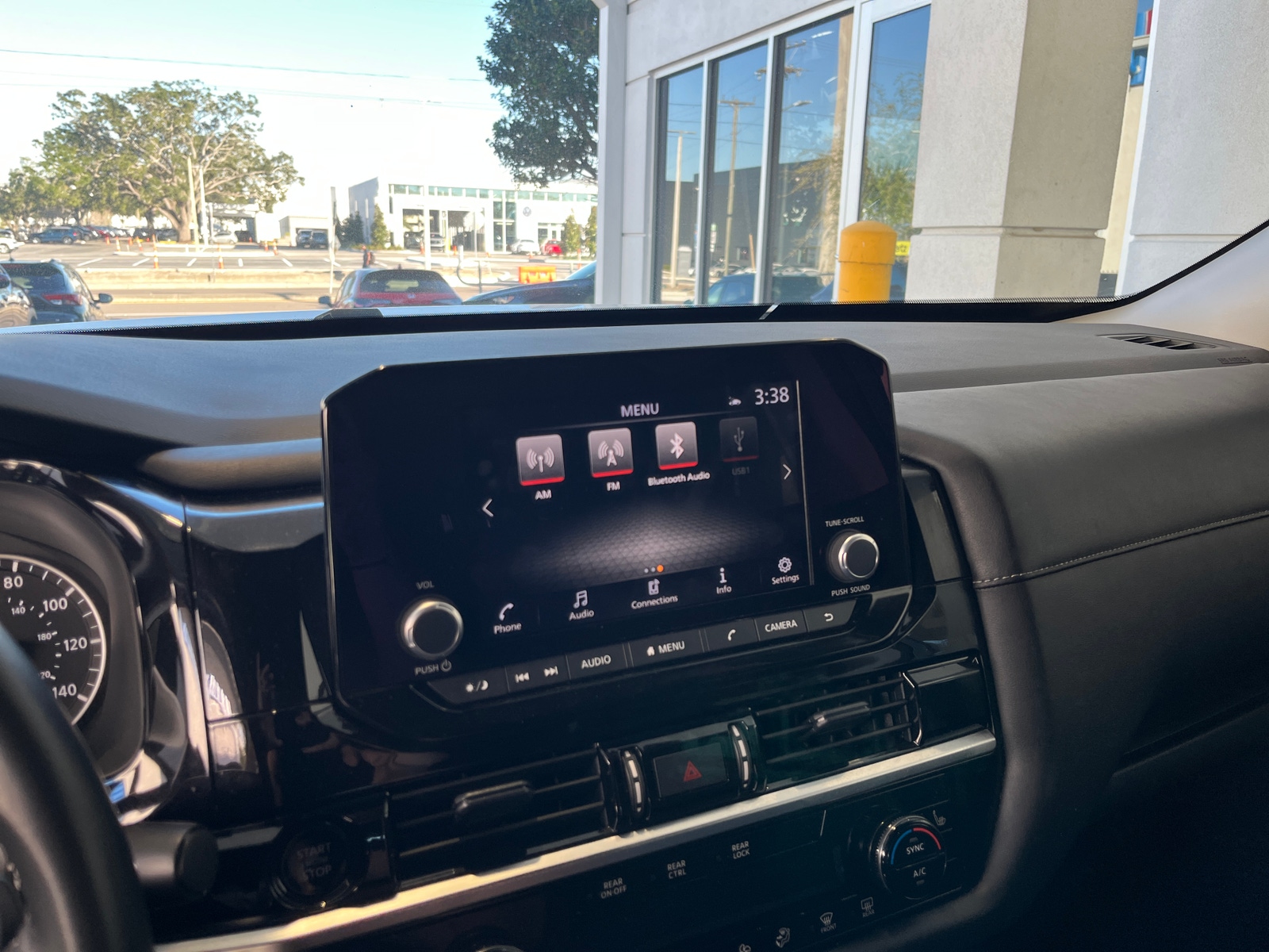 Thumbnail: 2025 Nissan Pathfinder - 4