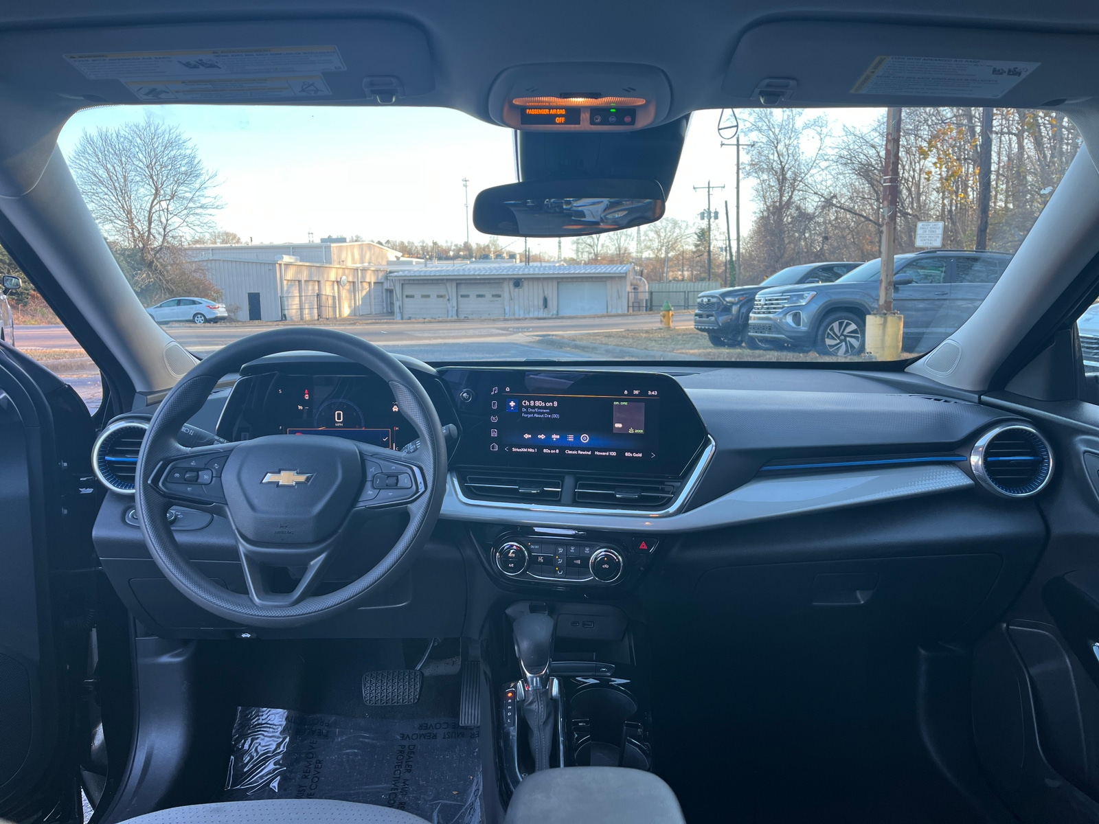 Thumbnail: 2025 Chevrolet Trax - 3