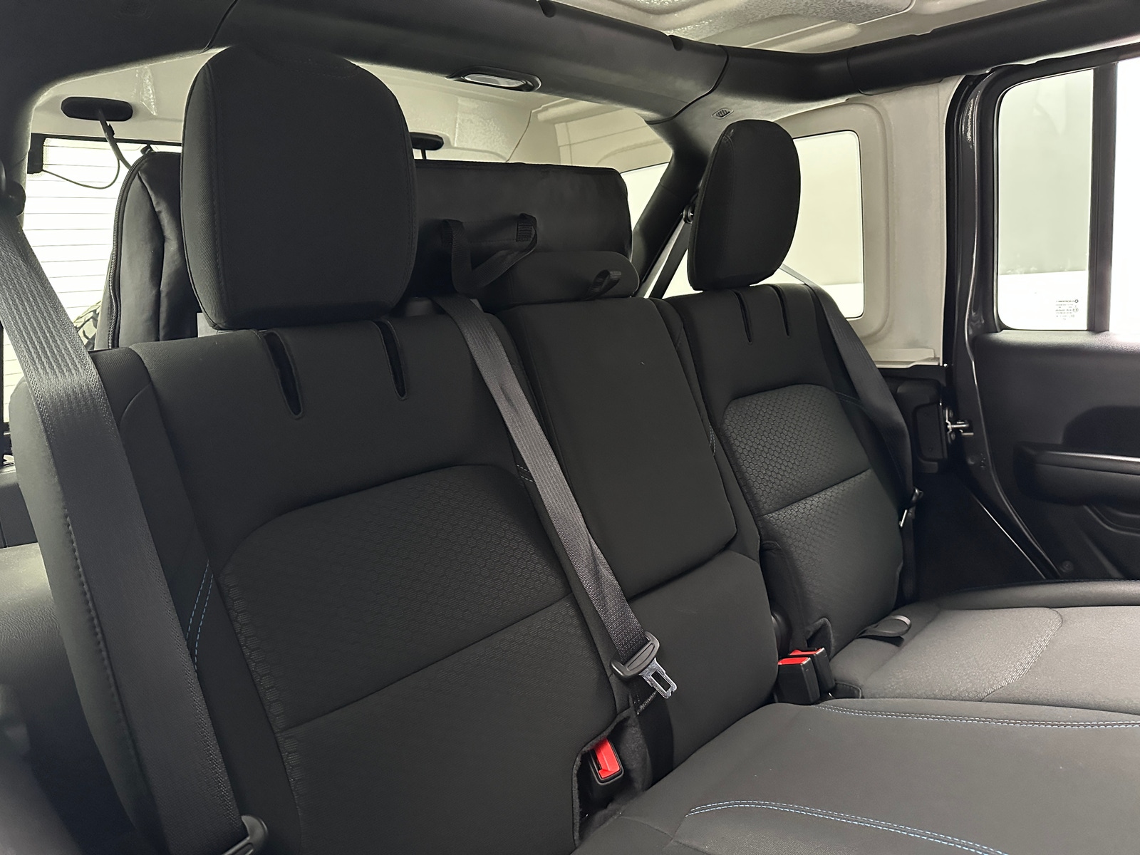 Thumbnail: 2021 Jeep Wrangler - 6