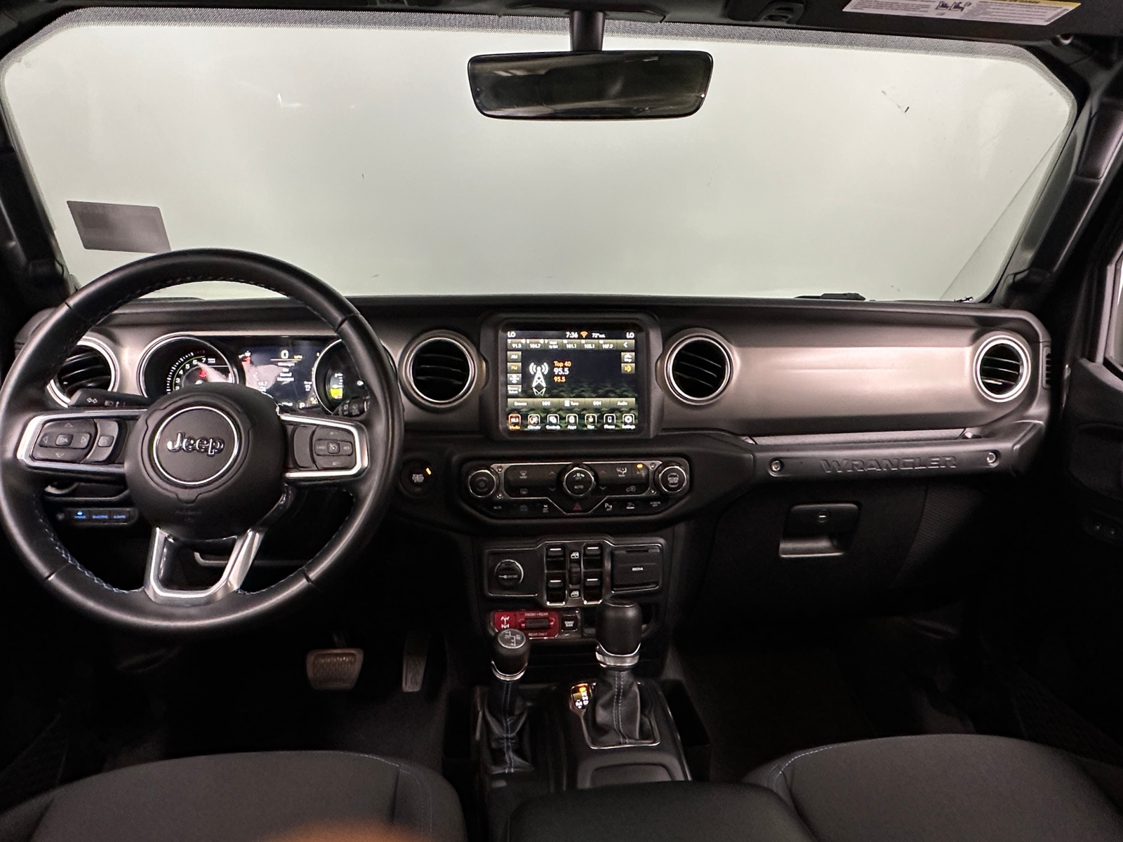 Thumbnail: 2021 Jeep Wrangler - 3