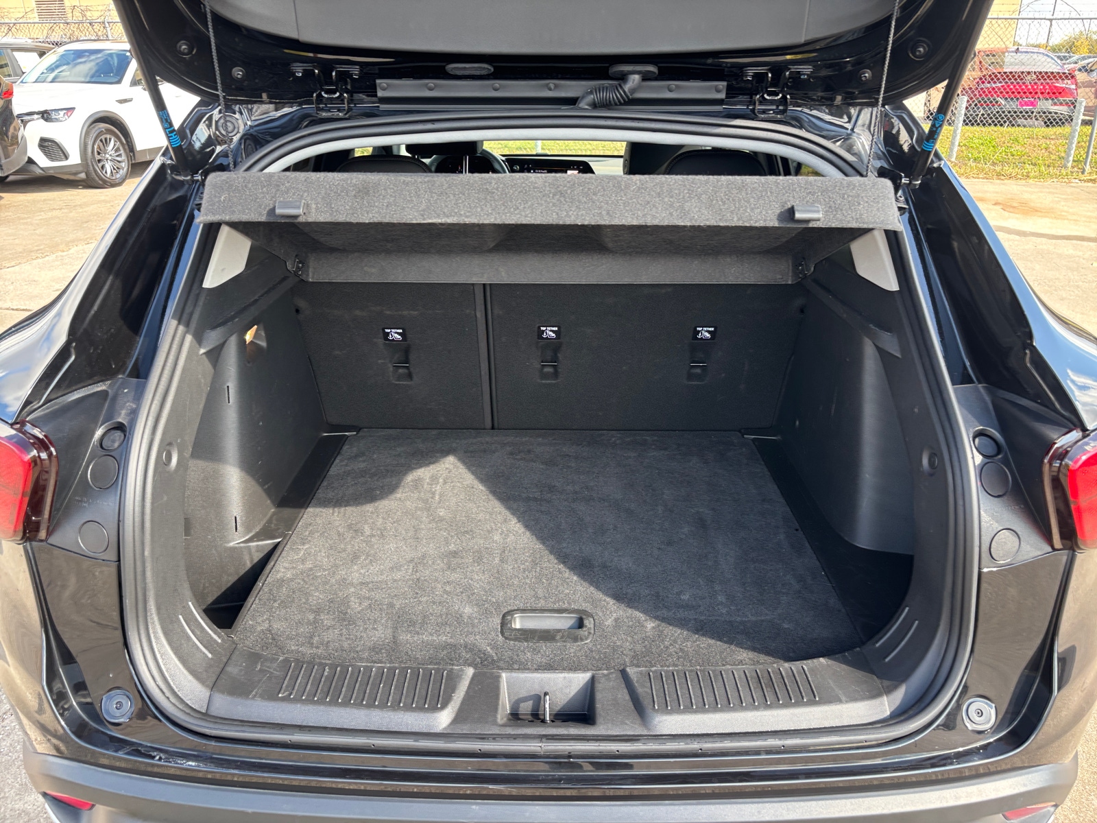 Thumbnail: 2025 Chevrolet Trax - 6