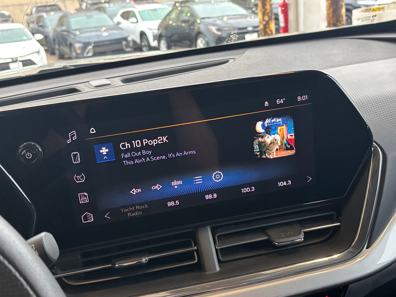 Thumbnail: 2025 Chevrolet Trax - 4